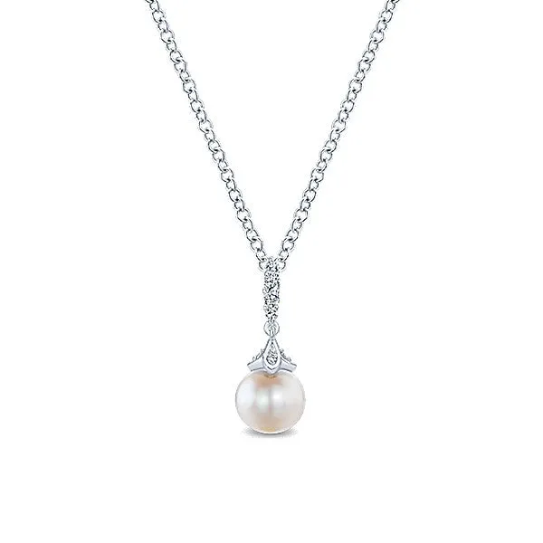 14k White Gold Grace Fashion Necklace