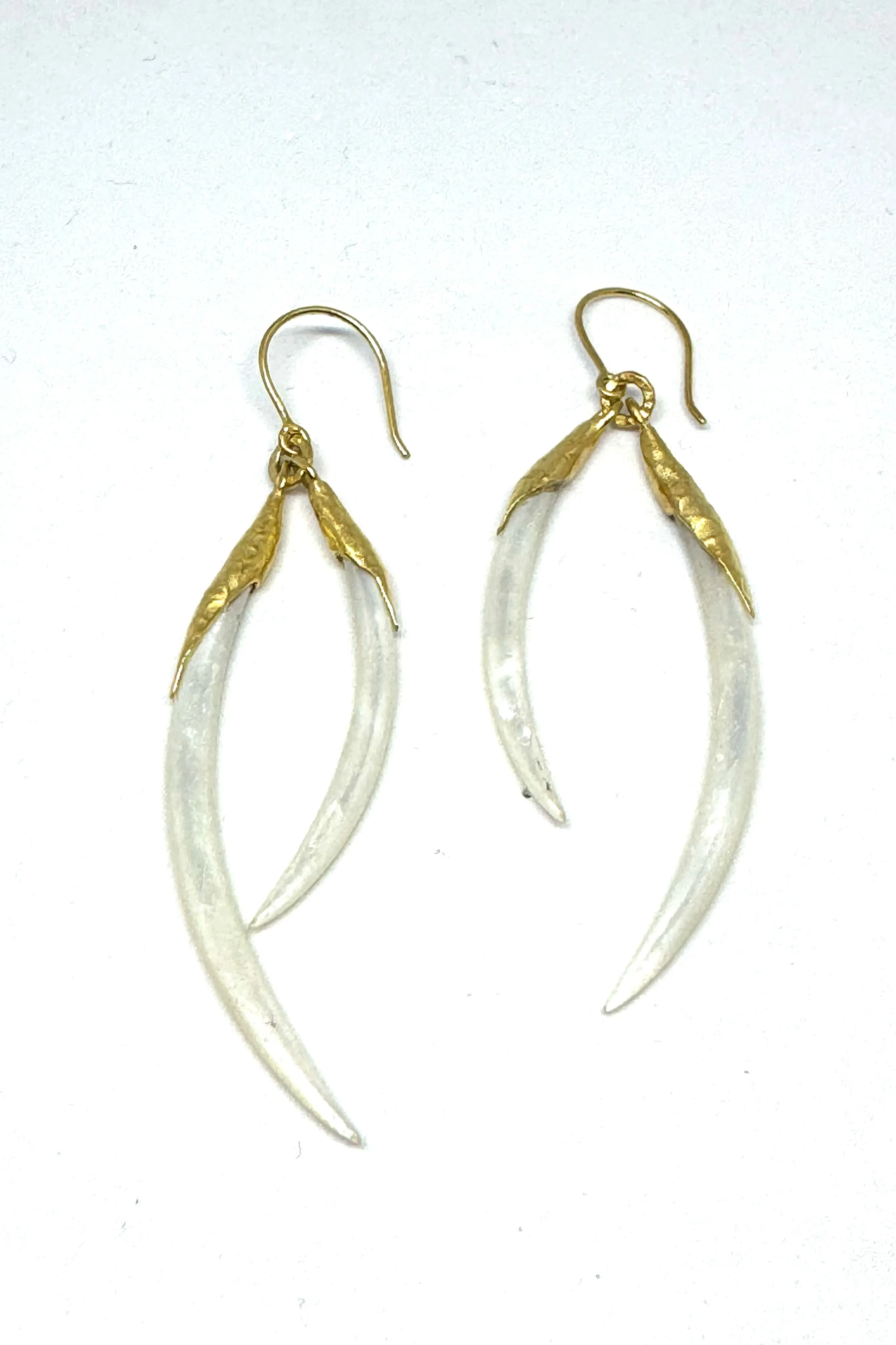 2 Play Mother of Pearl Elegant Shard Earrings