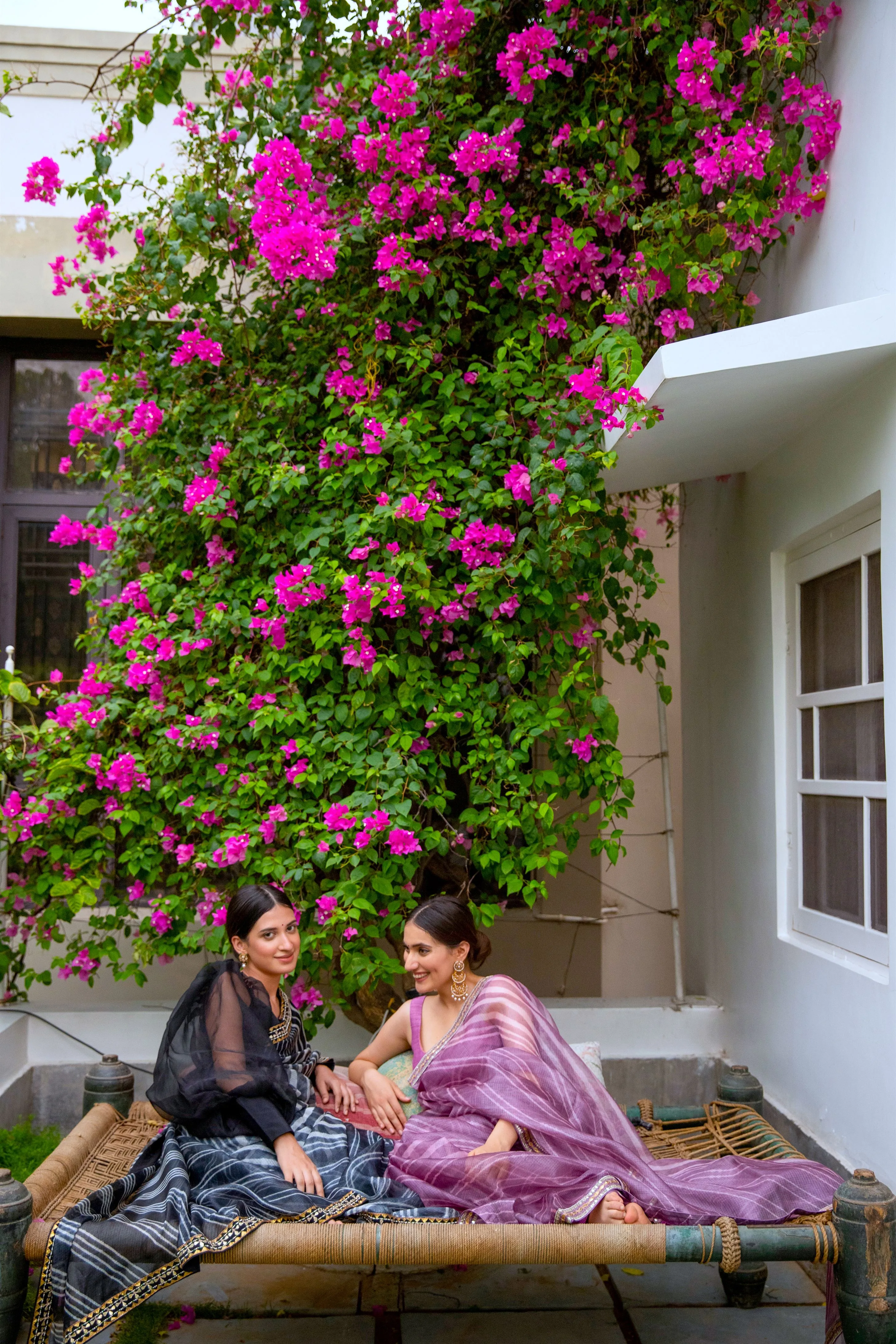 Aarti Sethia Studio    I   Lilac Hand Embroidered Lahariya Saree Set