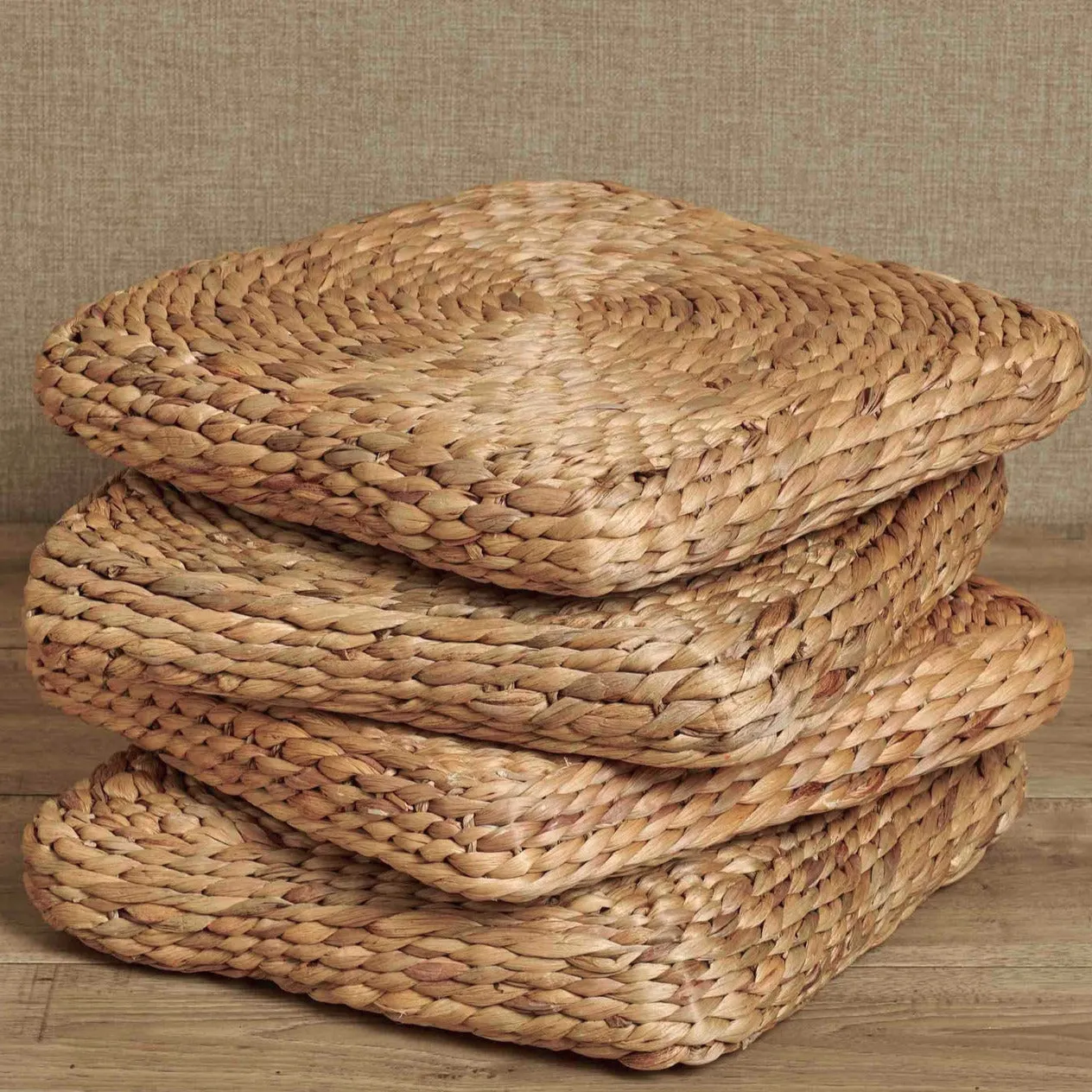 ADRIA CUSHION