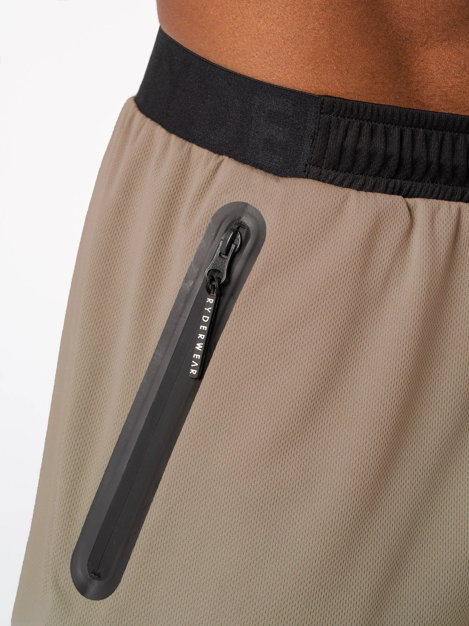 Advance Mesh Short - Taupe