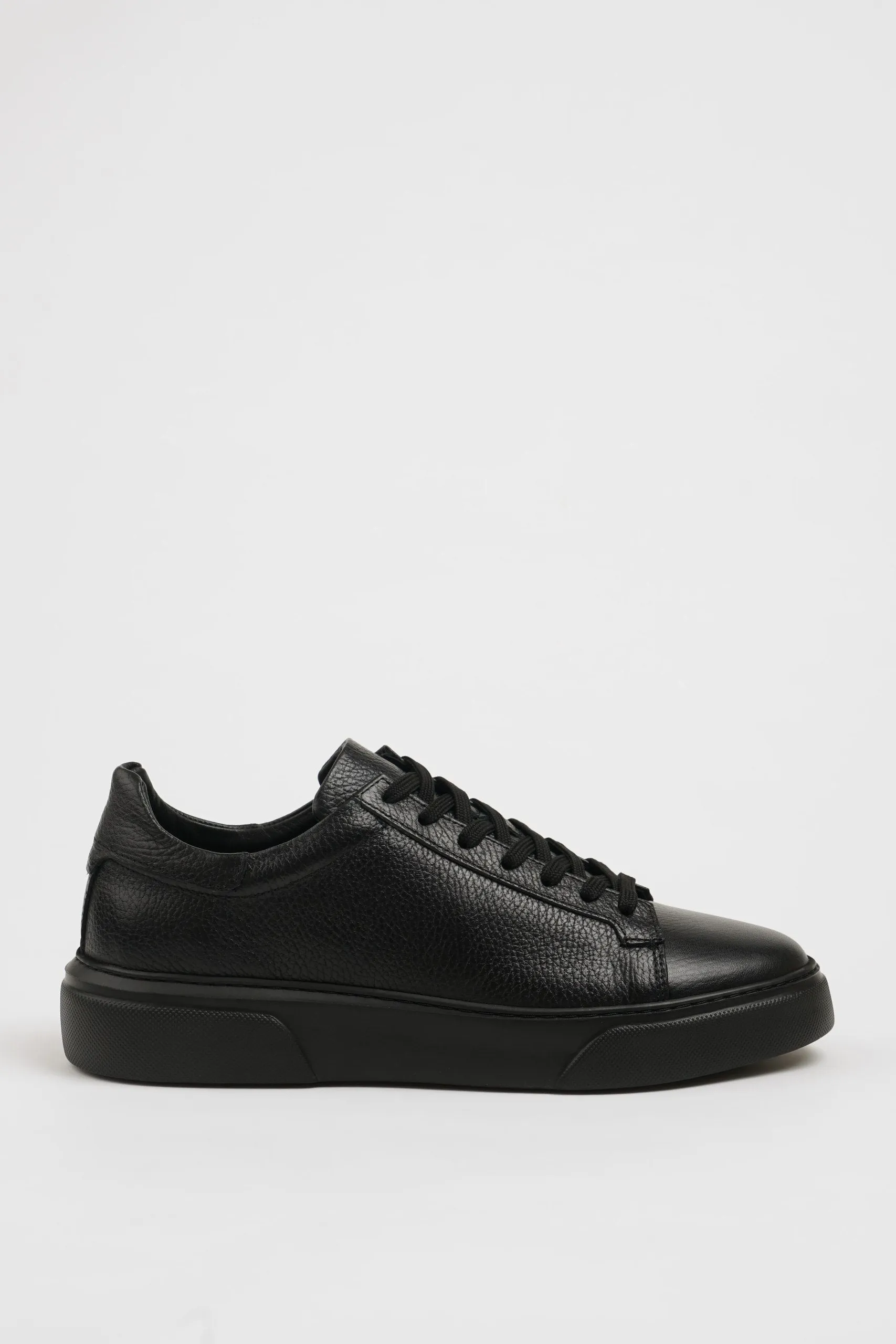 All Black Leather Sneakers SD-035