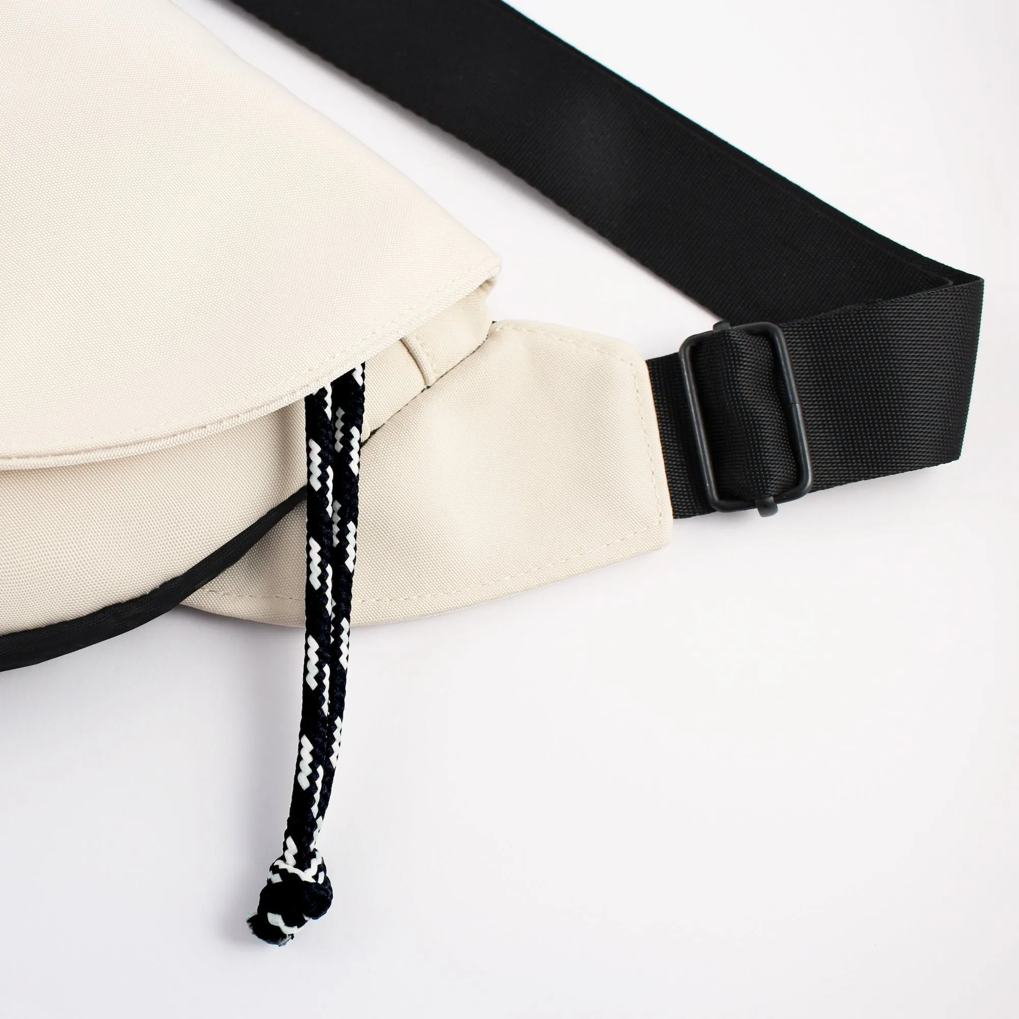 Anna fanny pack Black & White