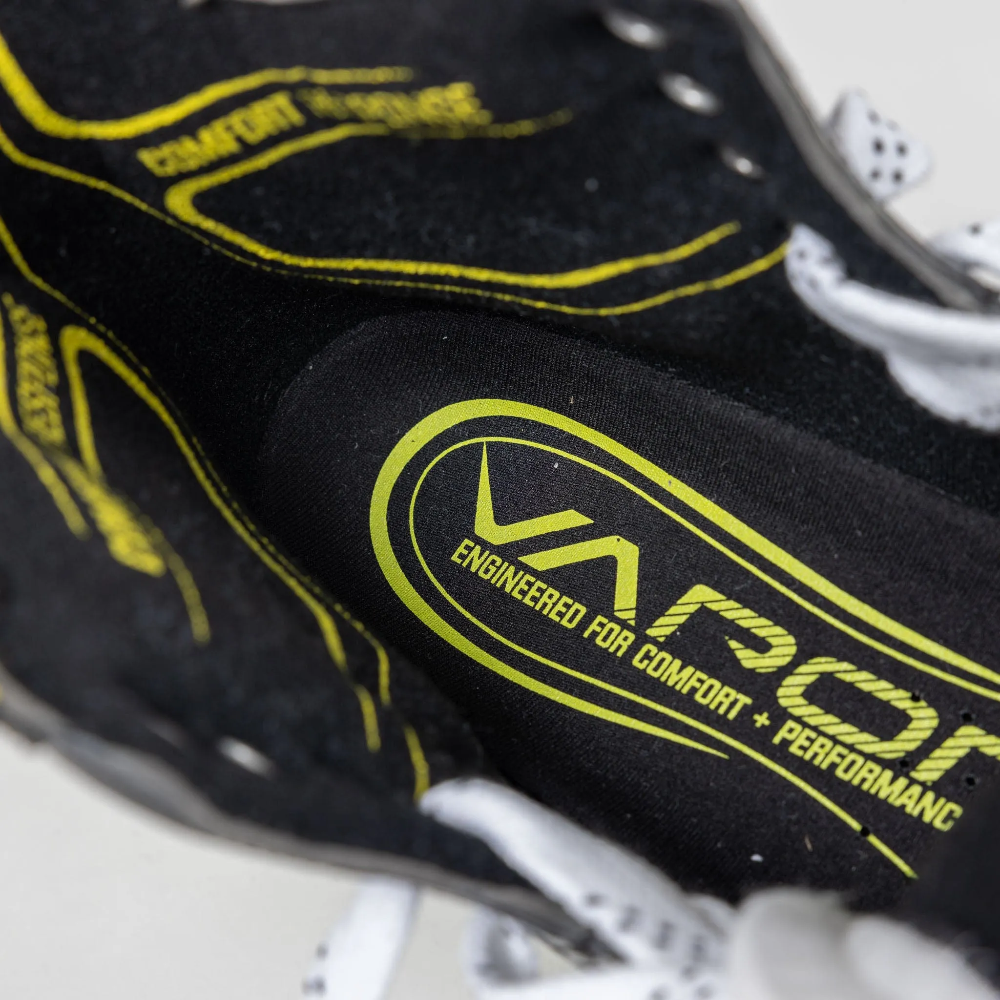 Bauer Vapor 3X Intermediate Roller Hockey Skates