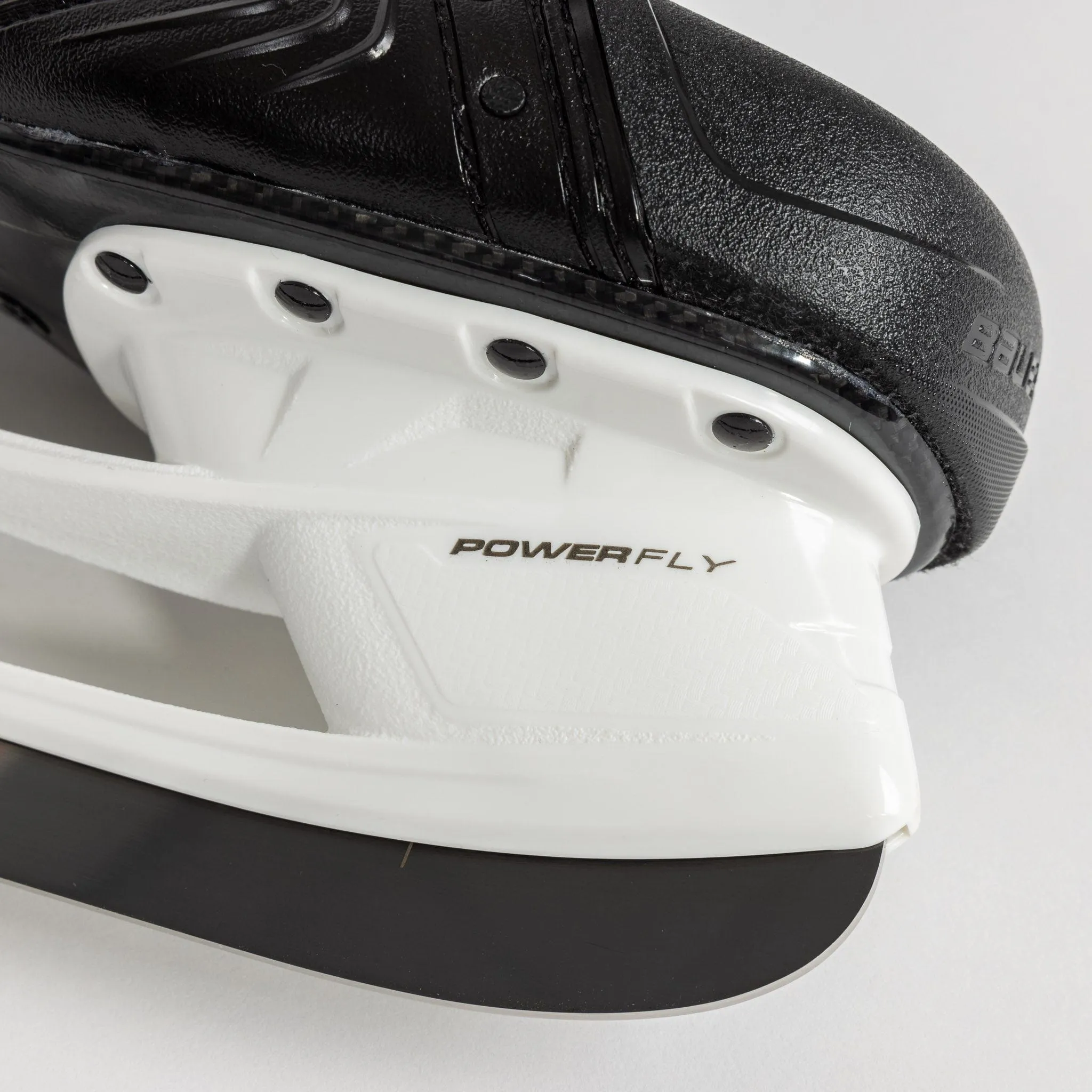Bauer Vapor HyperLite 2 Intermediate Hockey Skates