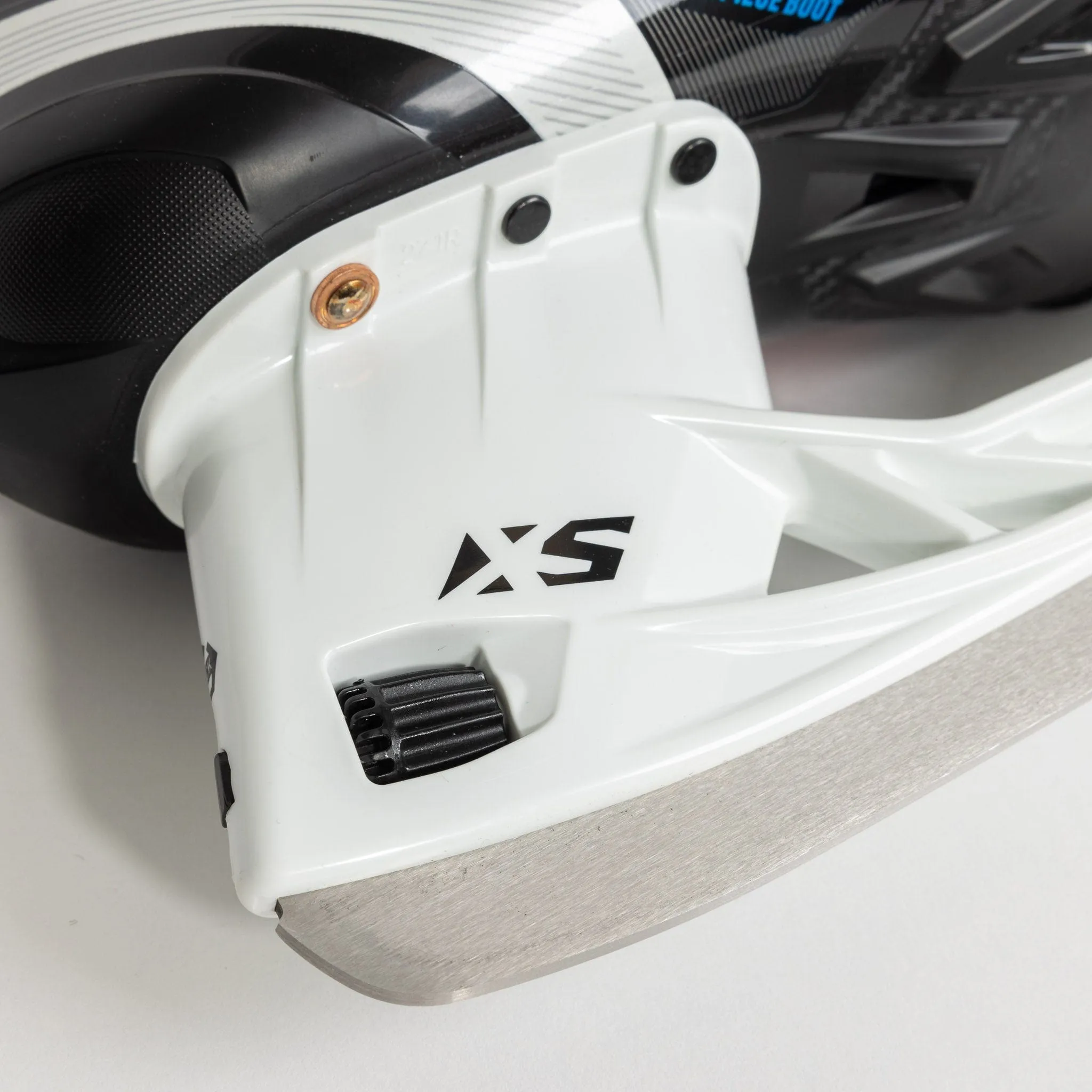 CCM Jetspeed FT670 Intermediate Hockey Skates