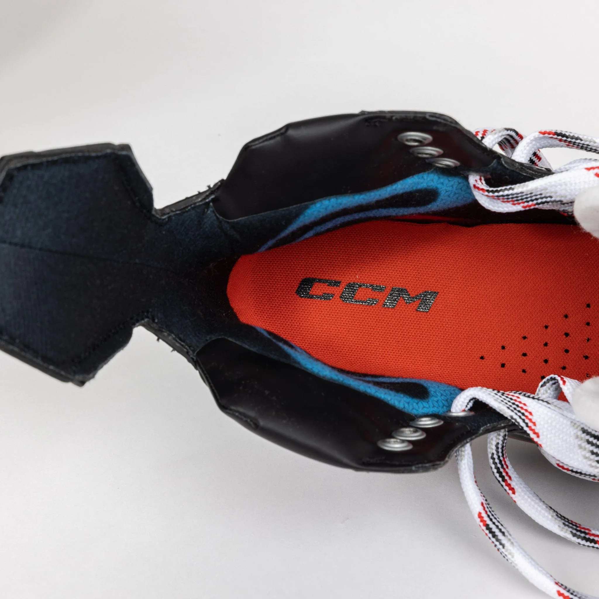 CCM Jetspeed FT680 Intermediate Hockey Skates