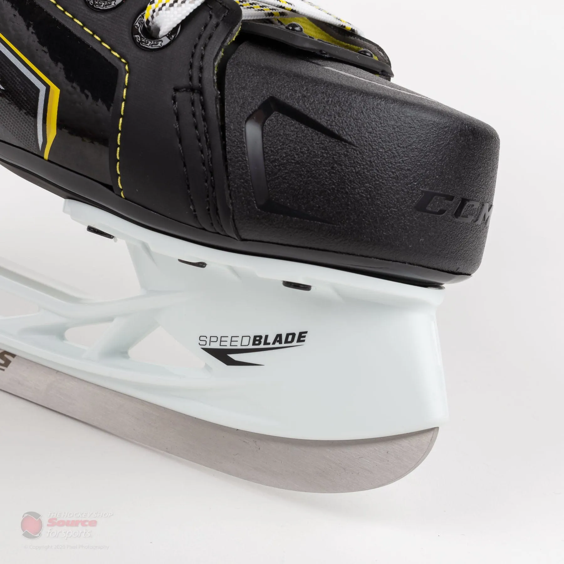 CCM Super Tacks 9370 Junior Hockey Skates