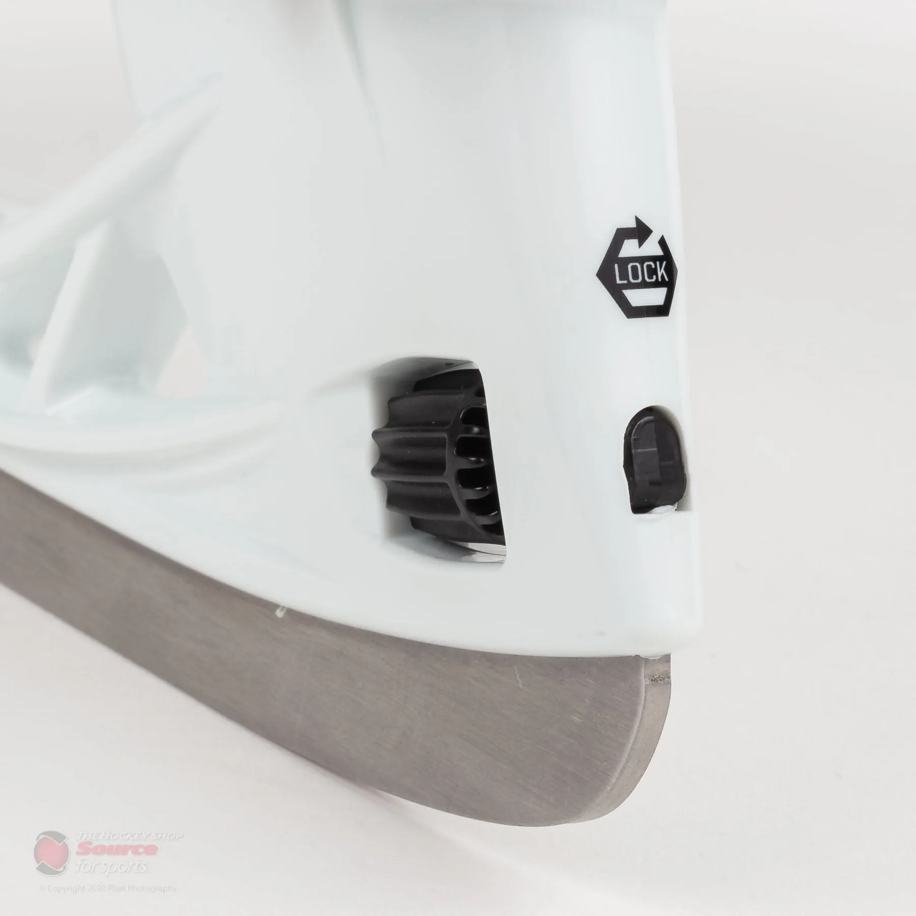 CCM Super Tacks 9370 Junior Hockey Skates