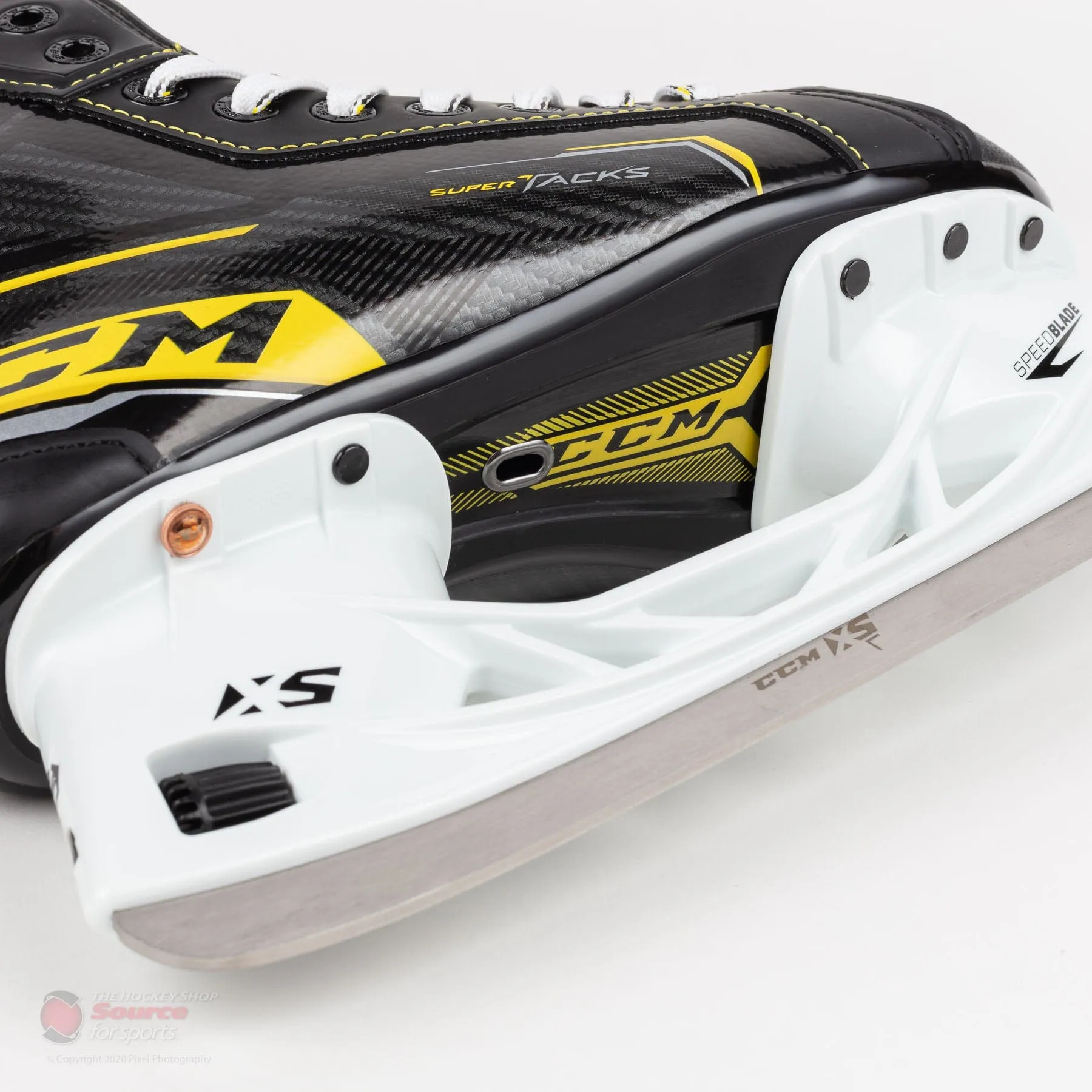 CCM Super Tacks 9370 Junior Hockey Skates