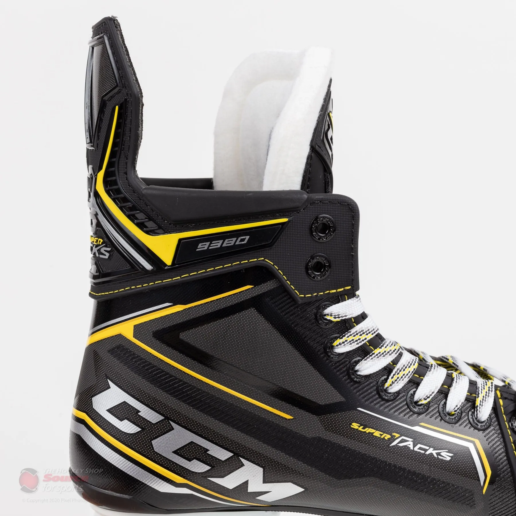 CCM Super Tacks 9380 Senior Hockey Skates