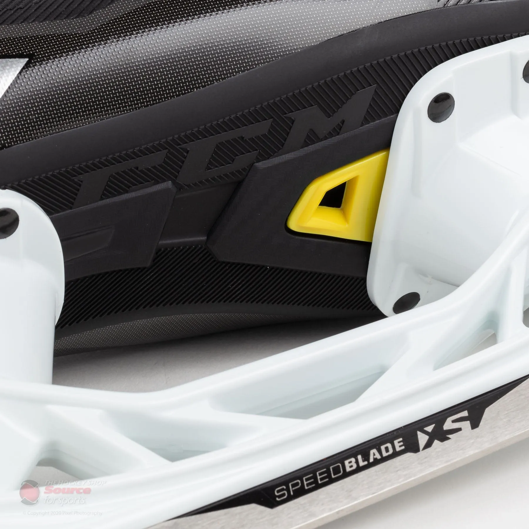 CCM Super Tacks 9380 Senior Hockey Skates