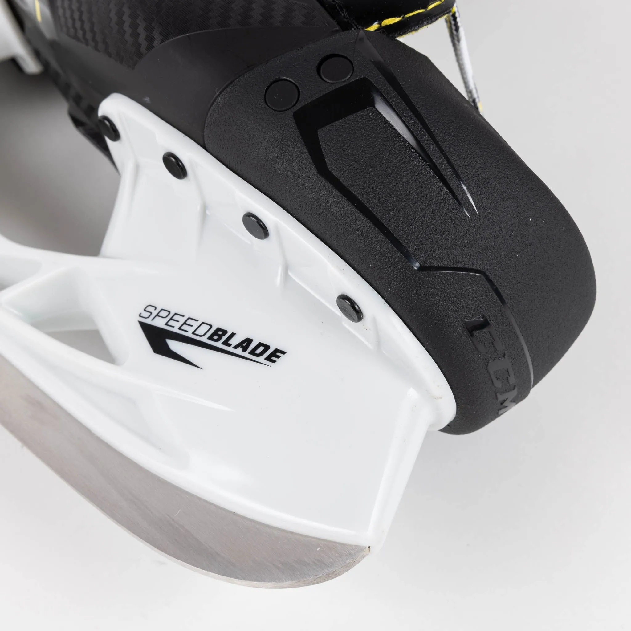 CCM Tacks AS560 Senior Hockey Skates