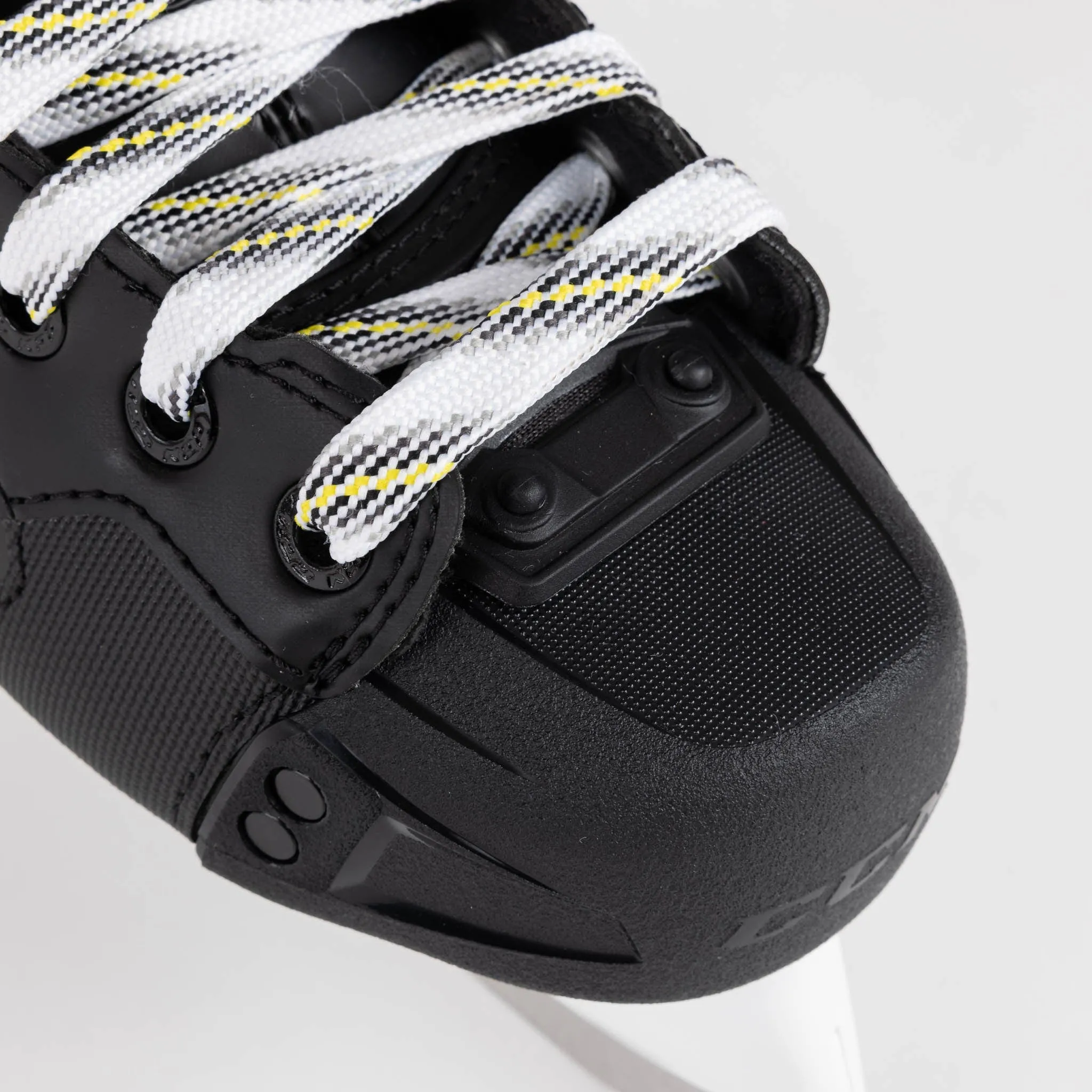 CCM Tacks AS570 Junior Hockey Skates