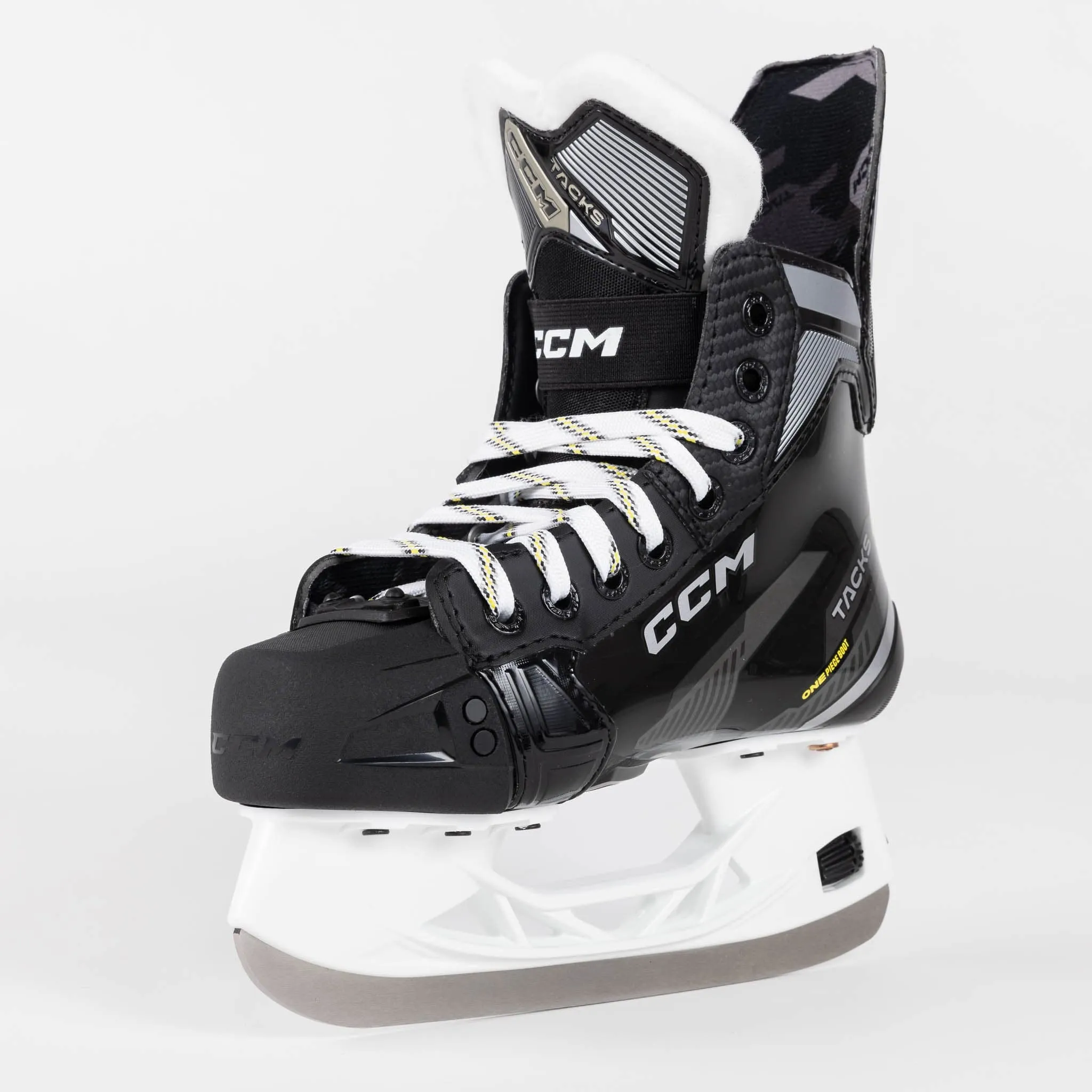 CCM Tacks AS580 Junior Hockey Skates