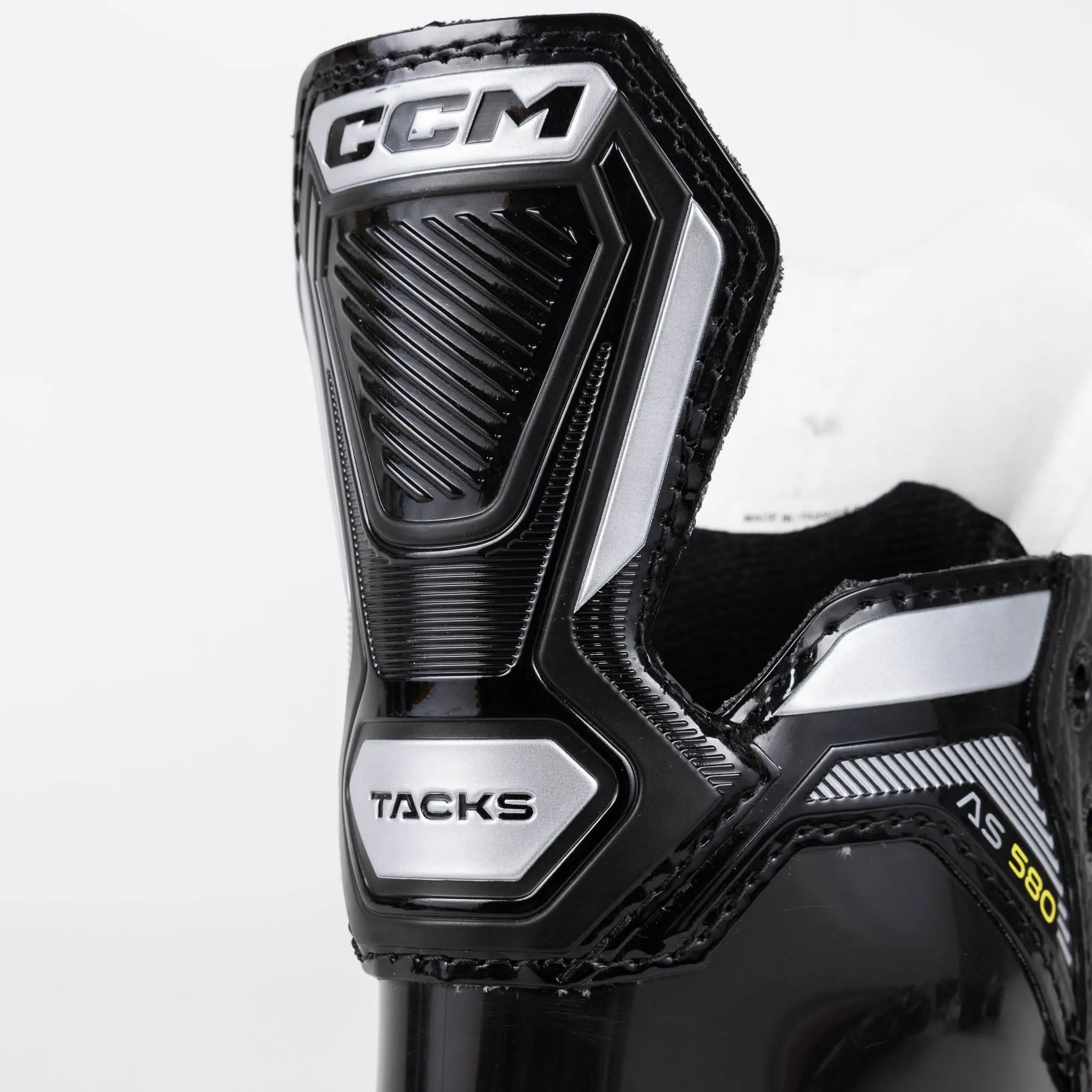 CCM Tacks AS580 Junior Hockey Skates