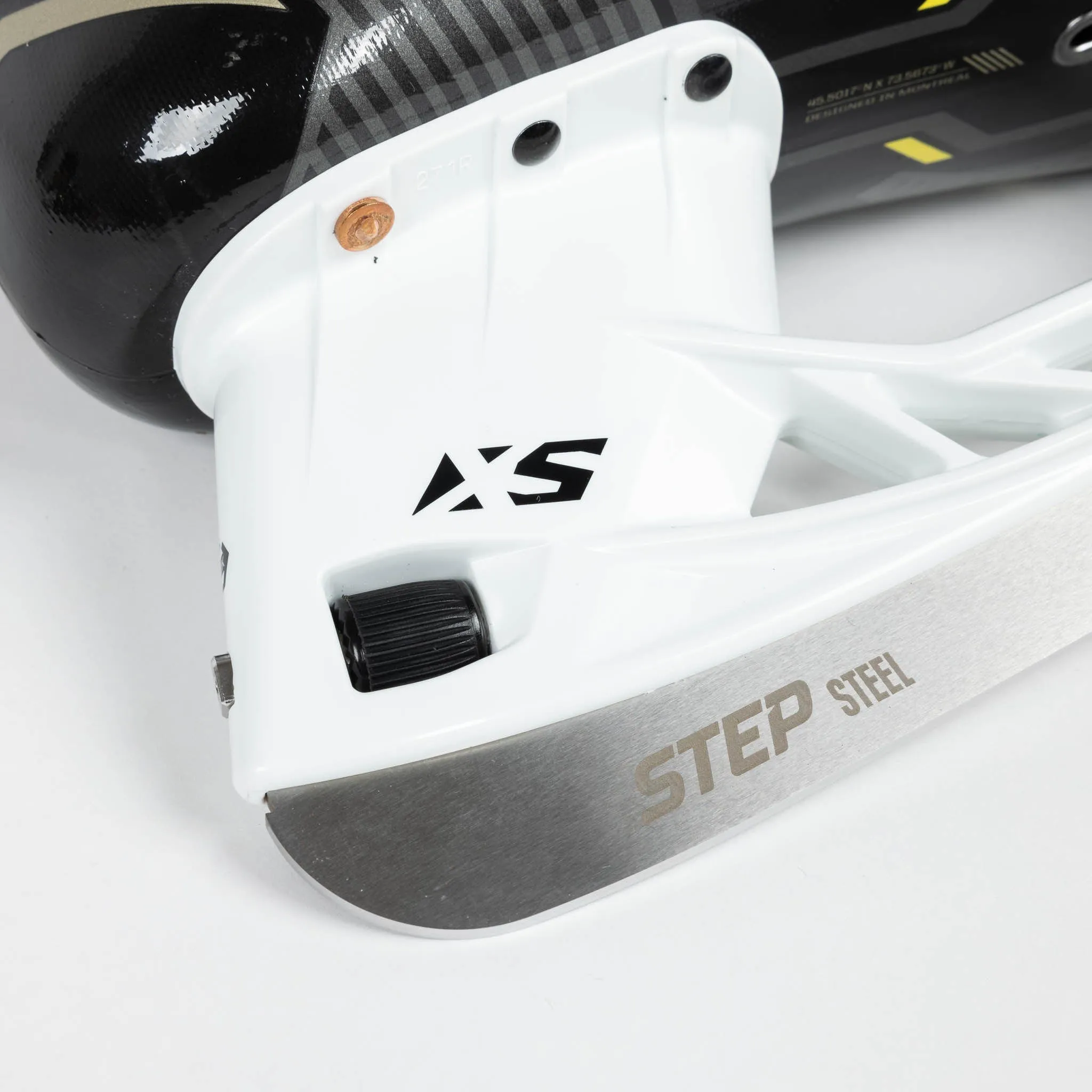 CCM Tacks AS590 Intermediate Hockey Skates