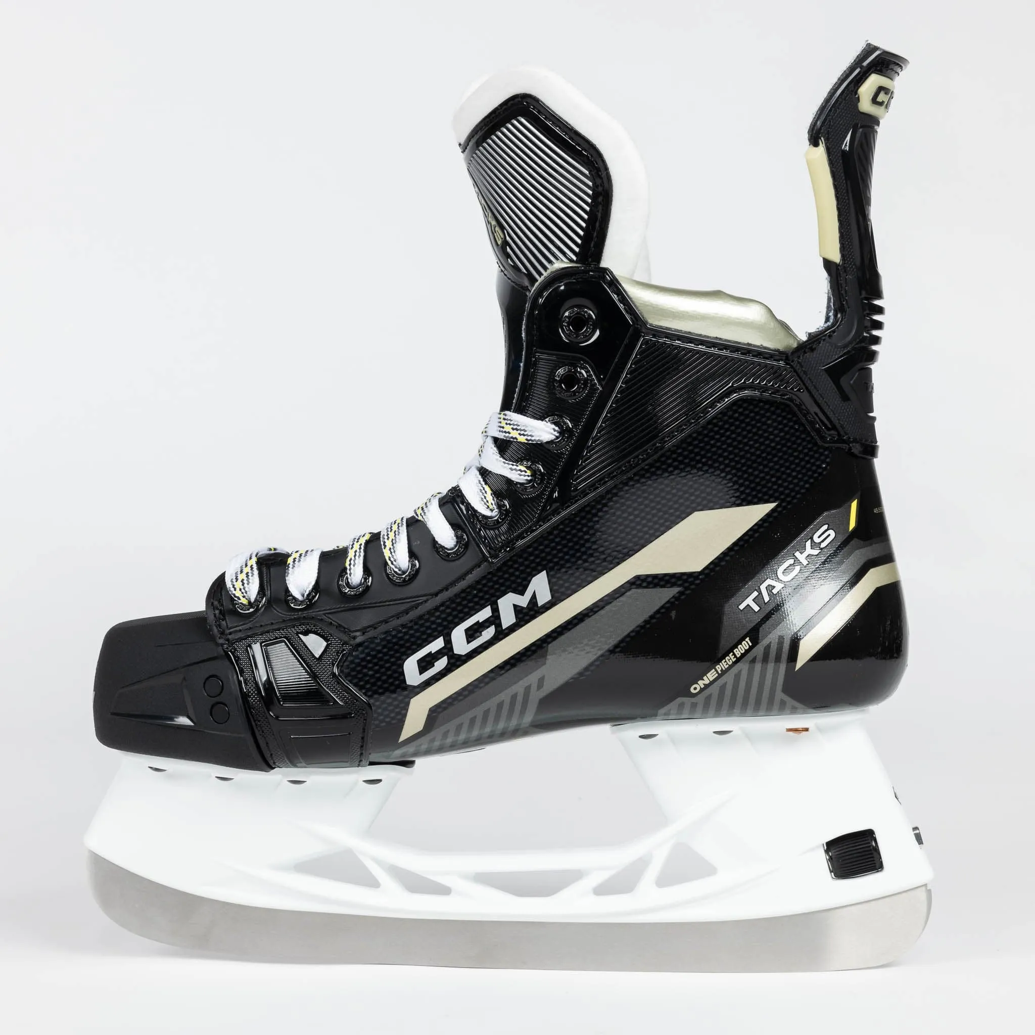 CCM Tacks AS590 Intermediate Hockey Skates