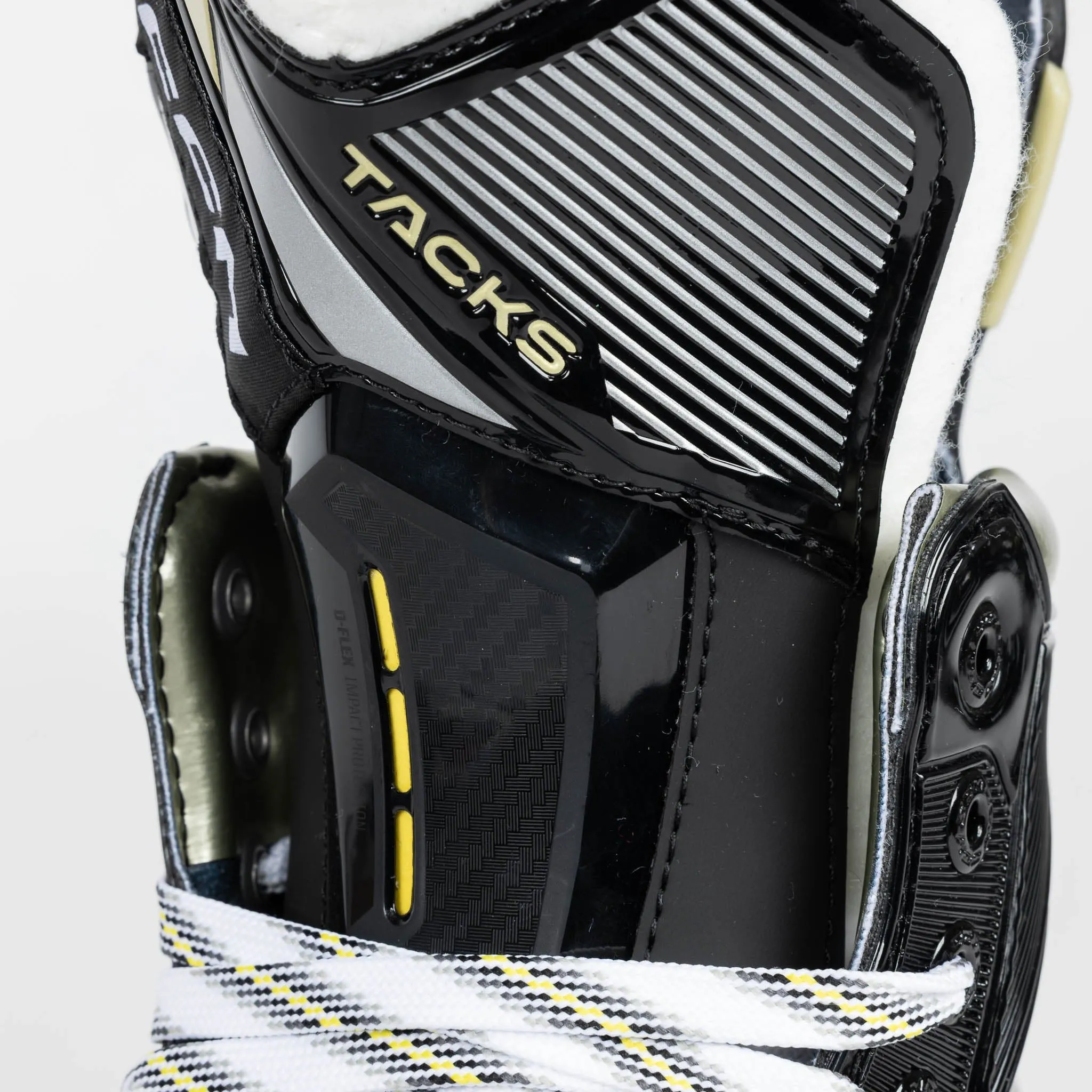 CCM Tacks AS590 Intermediate Hockey Skates