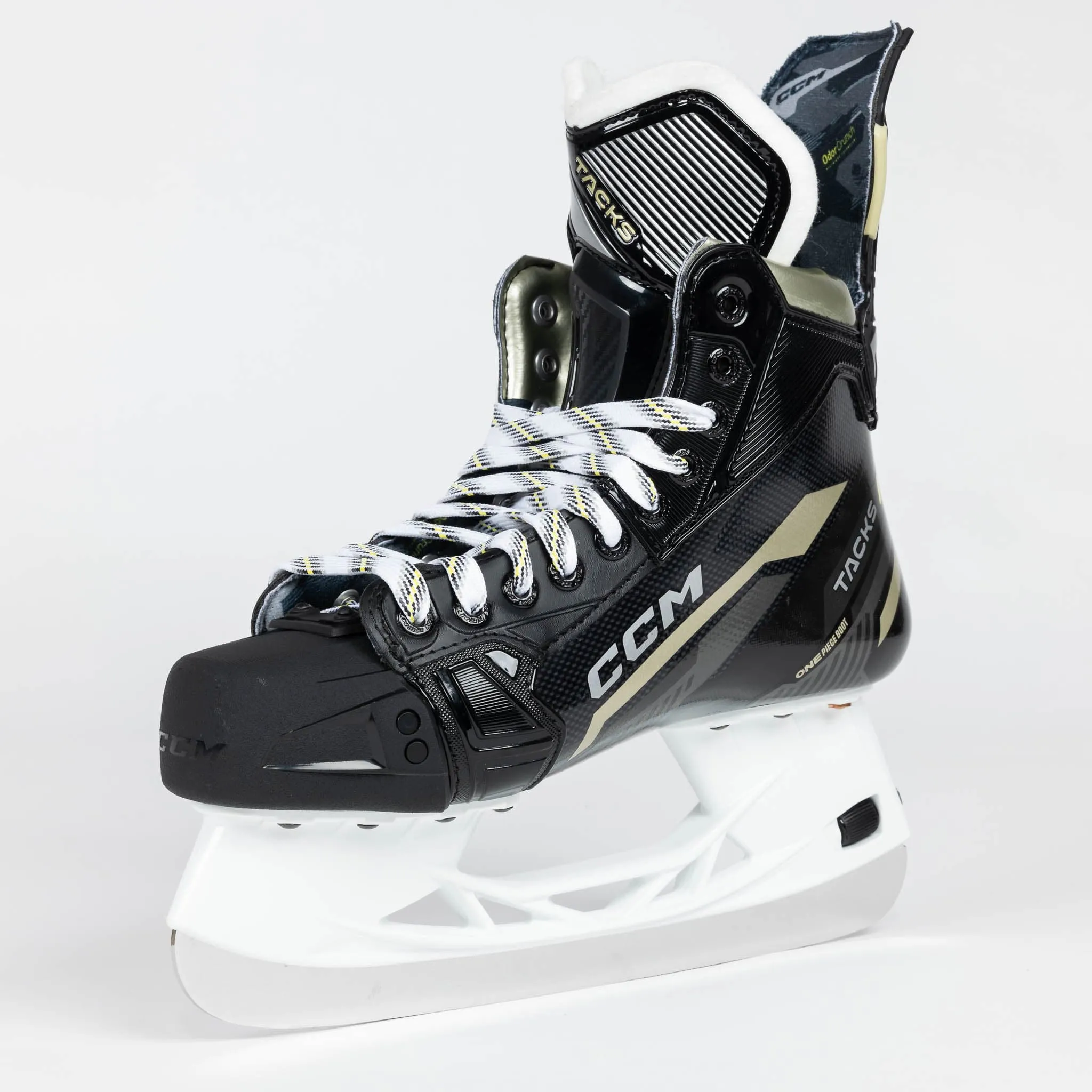 CCM Tacks AS590 Intermediate Hockey Skates