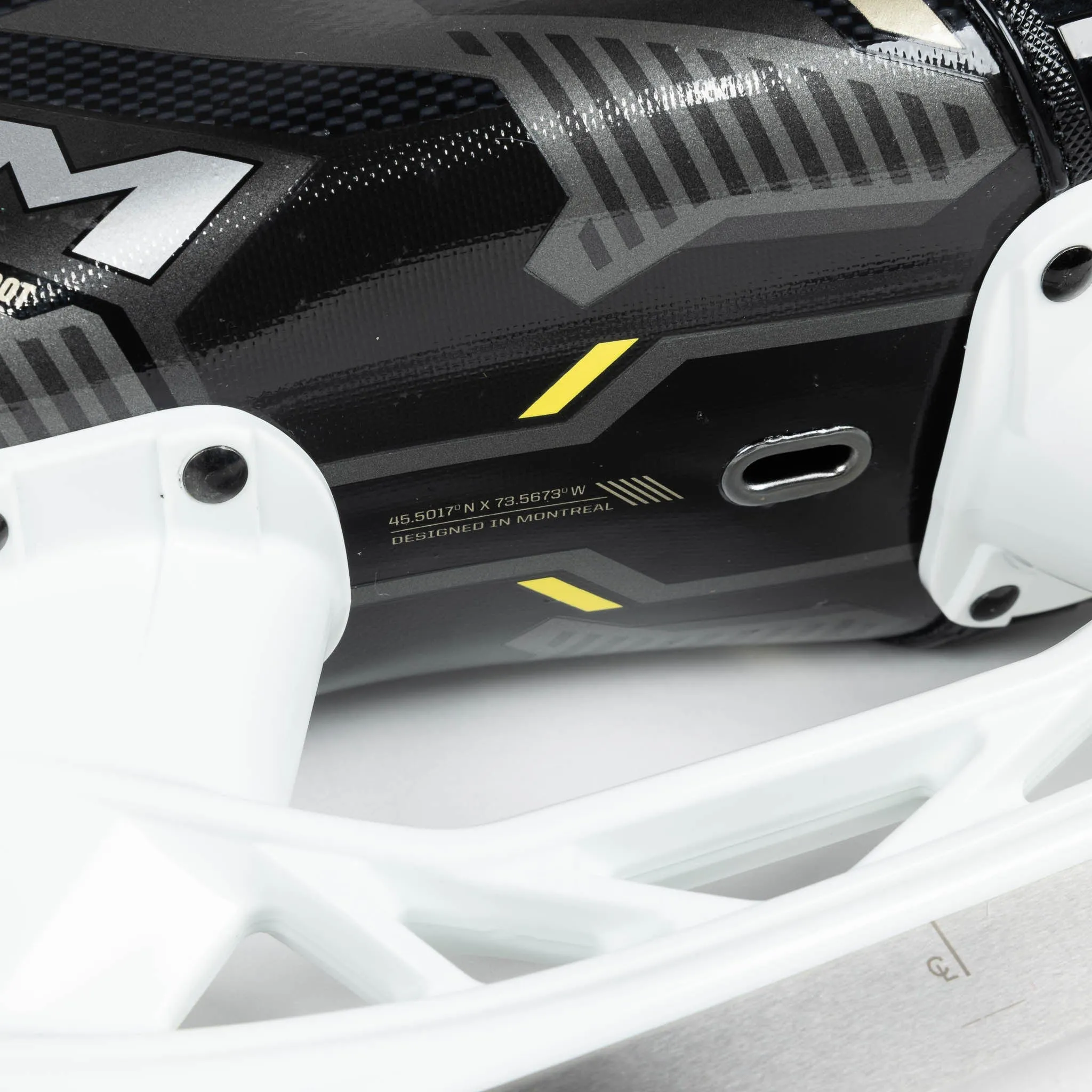 CCM Tacks AS590 Intermediate Hockey Skates