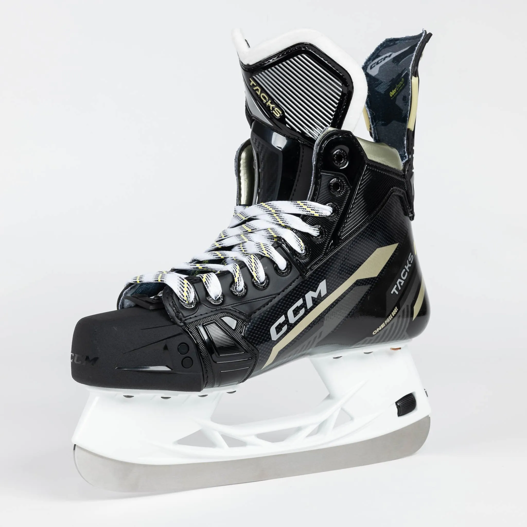 CCM Tacks AS590 Intermediate Hockey Skates