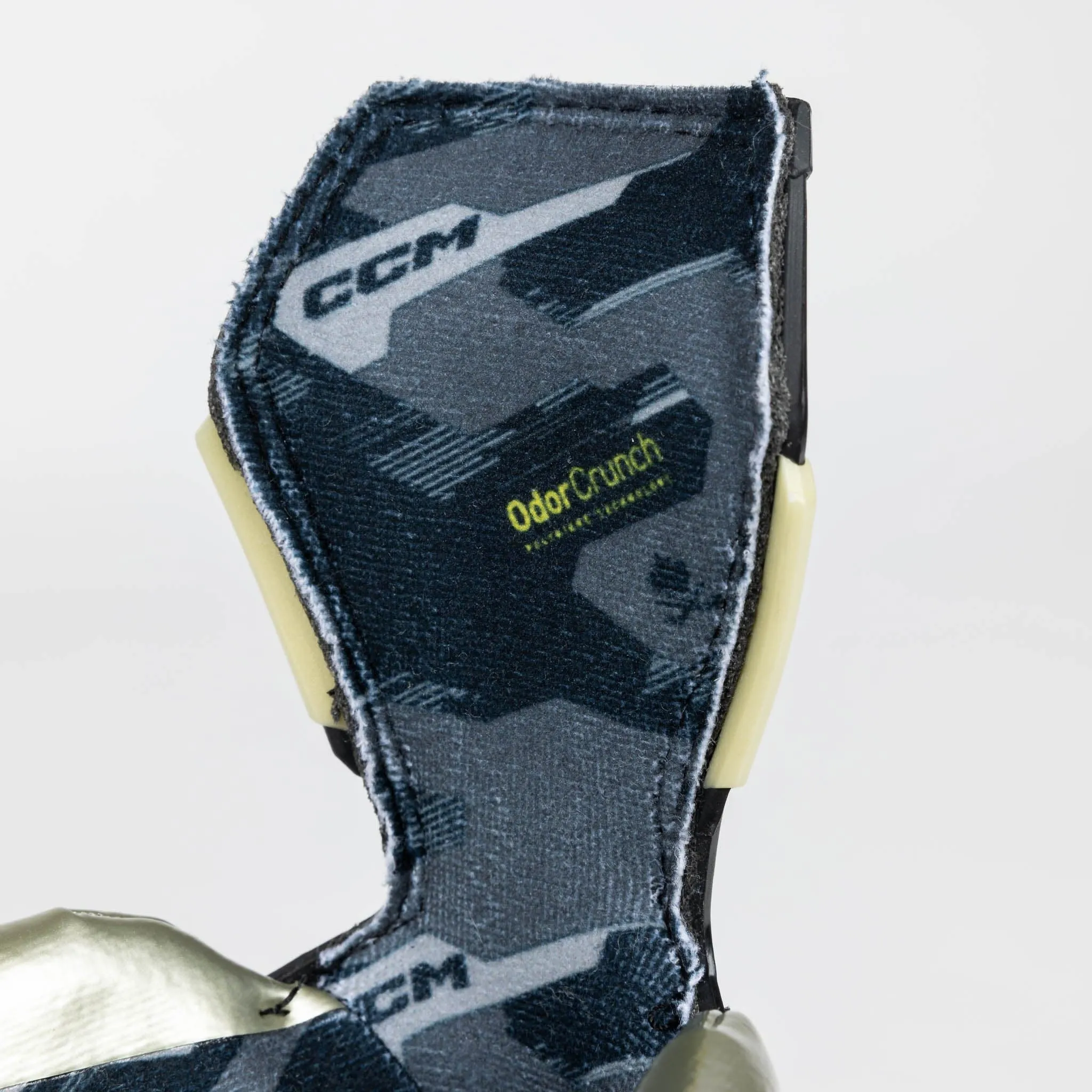 CCM Tacks AS590 Intermediate Hockey Skates