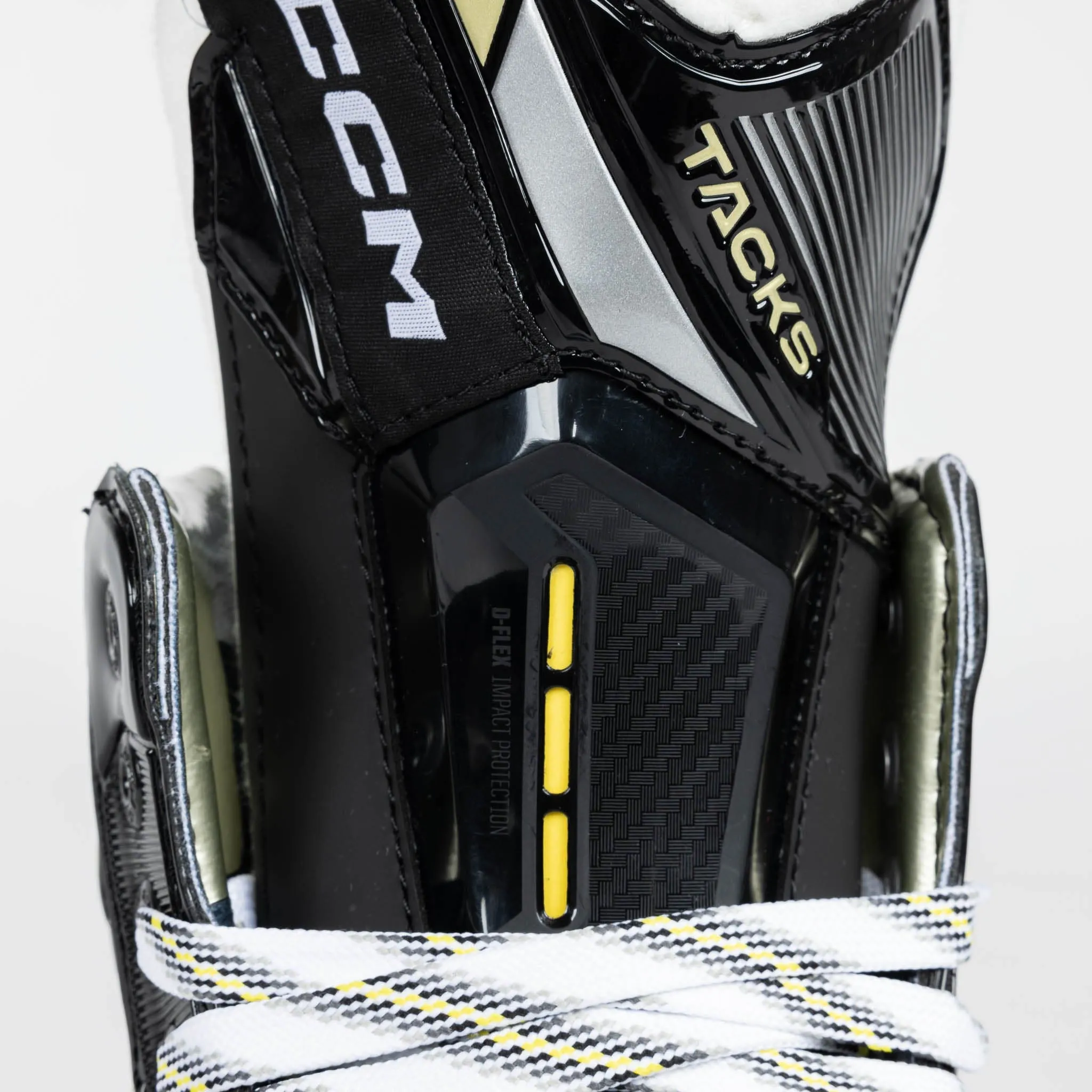 CCM Tacks AS590 Intermediate Hockey Skates
