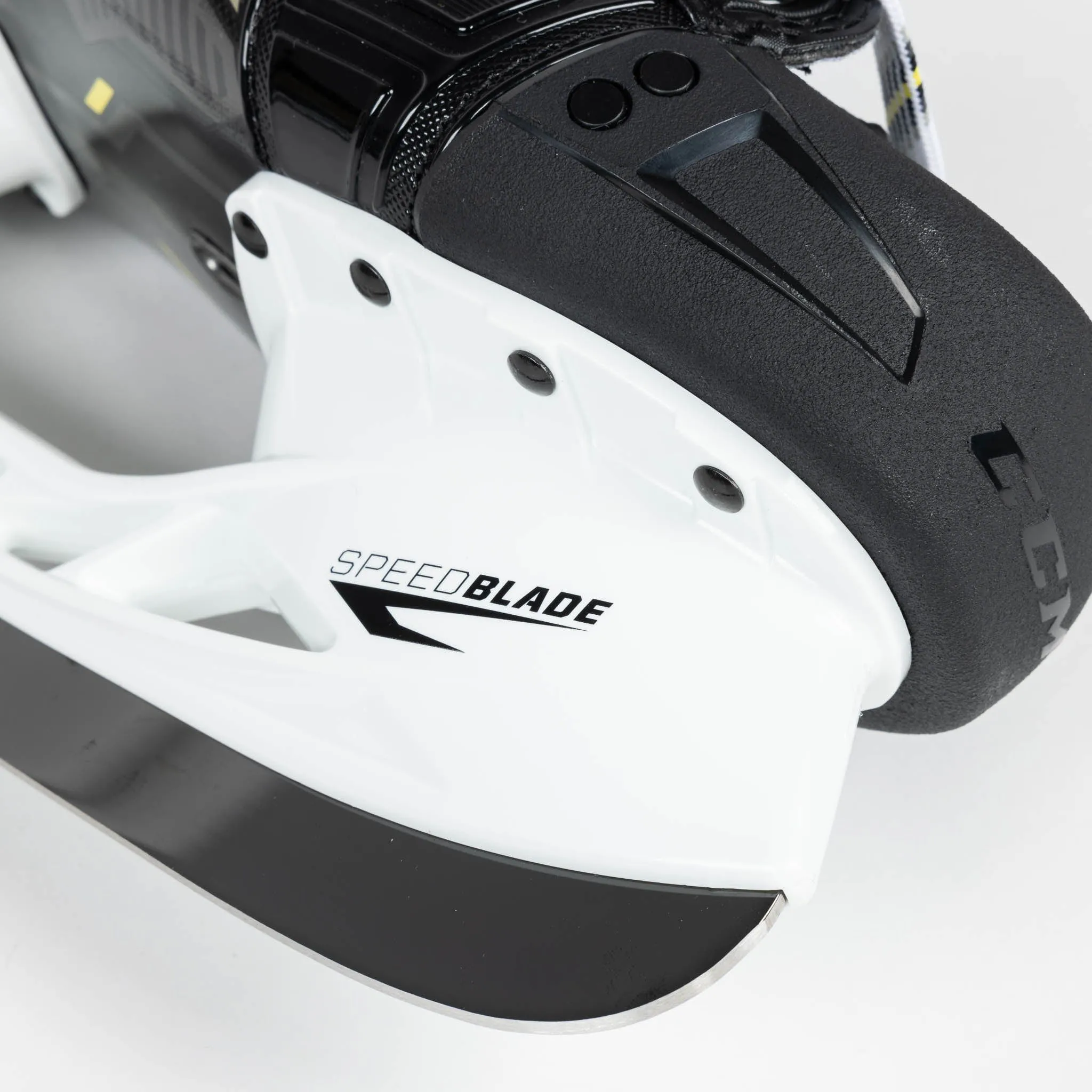 CCM Tacks AS590 Intermediate Hockey Skates