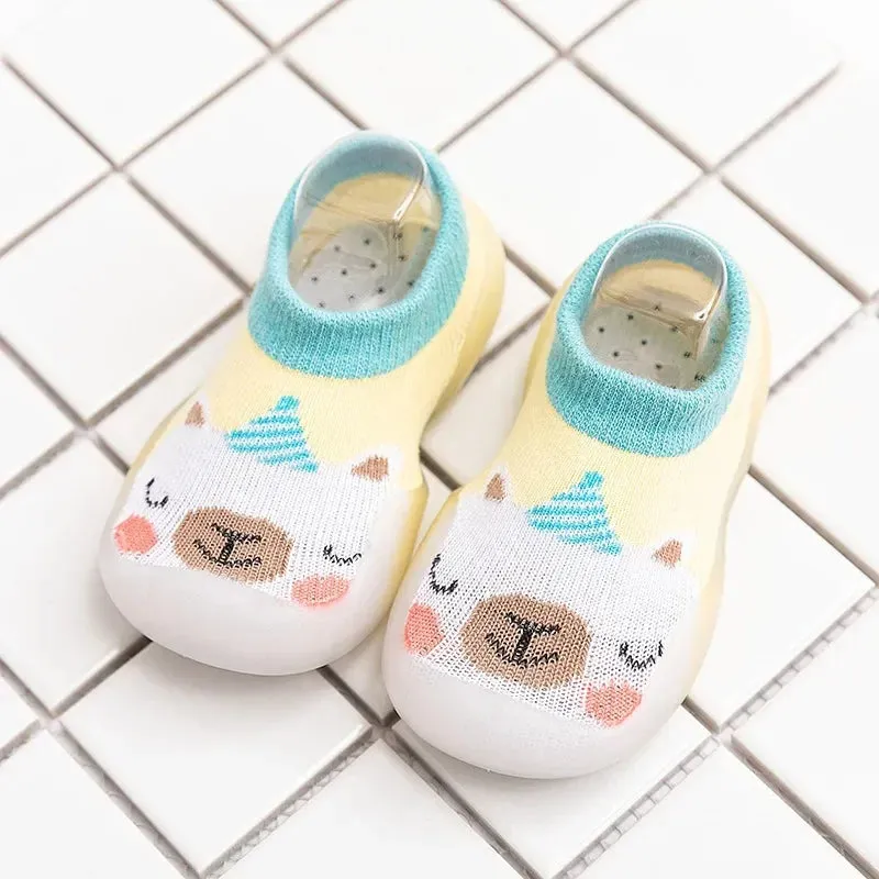 Cozy Cartoon Non-slip Infant Shoes: Cute and Safe Footwear for Baby's
