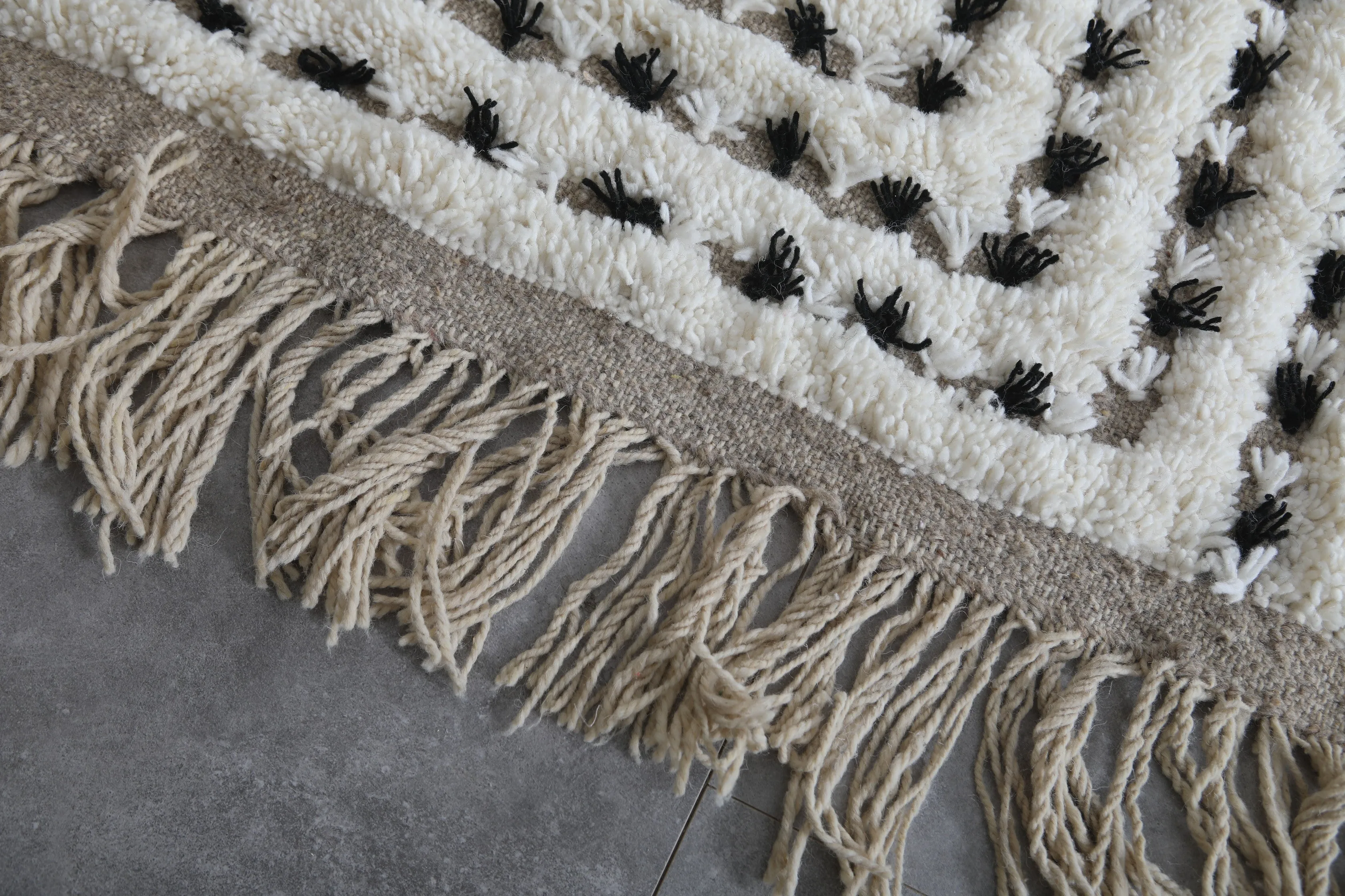 Custom Berber rug - Handmade Beniourain rug - Morocco rug