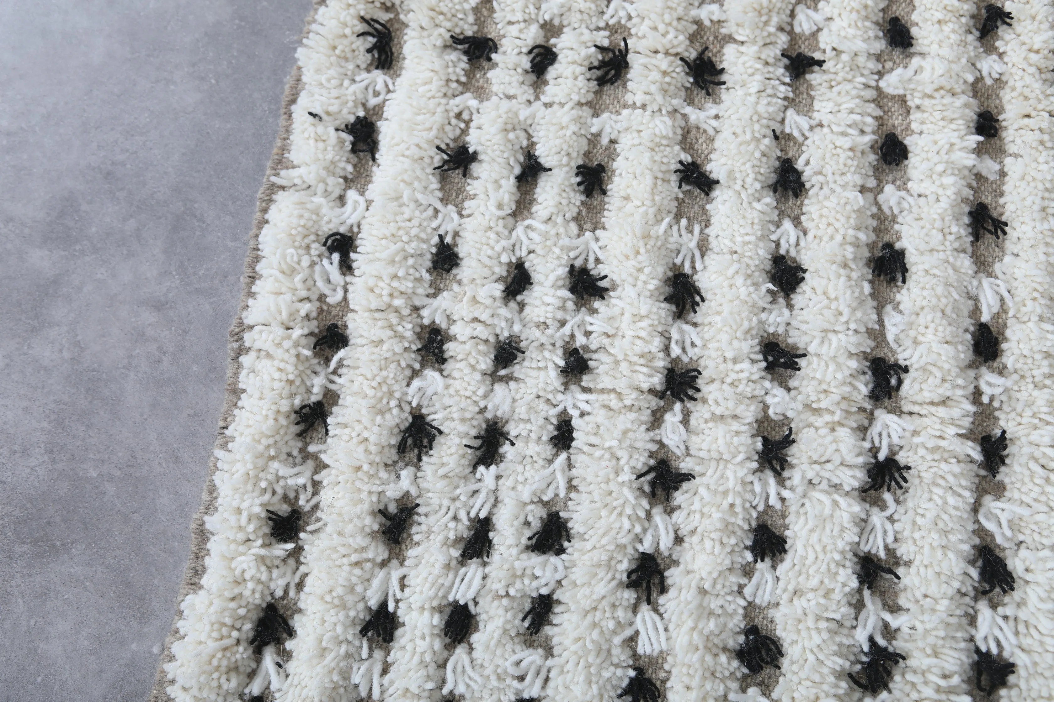 Custom Berber rug - Handmade Beniourain rug - Morocco rug