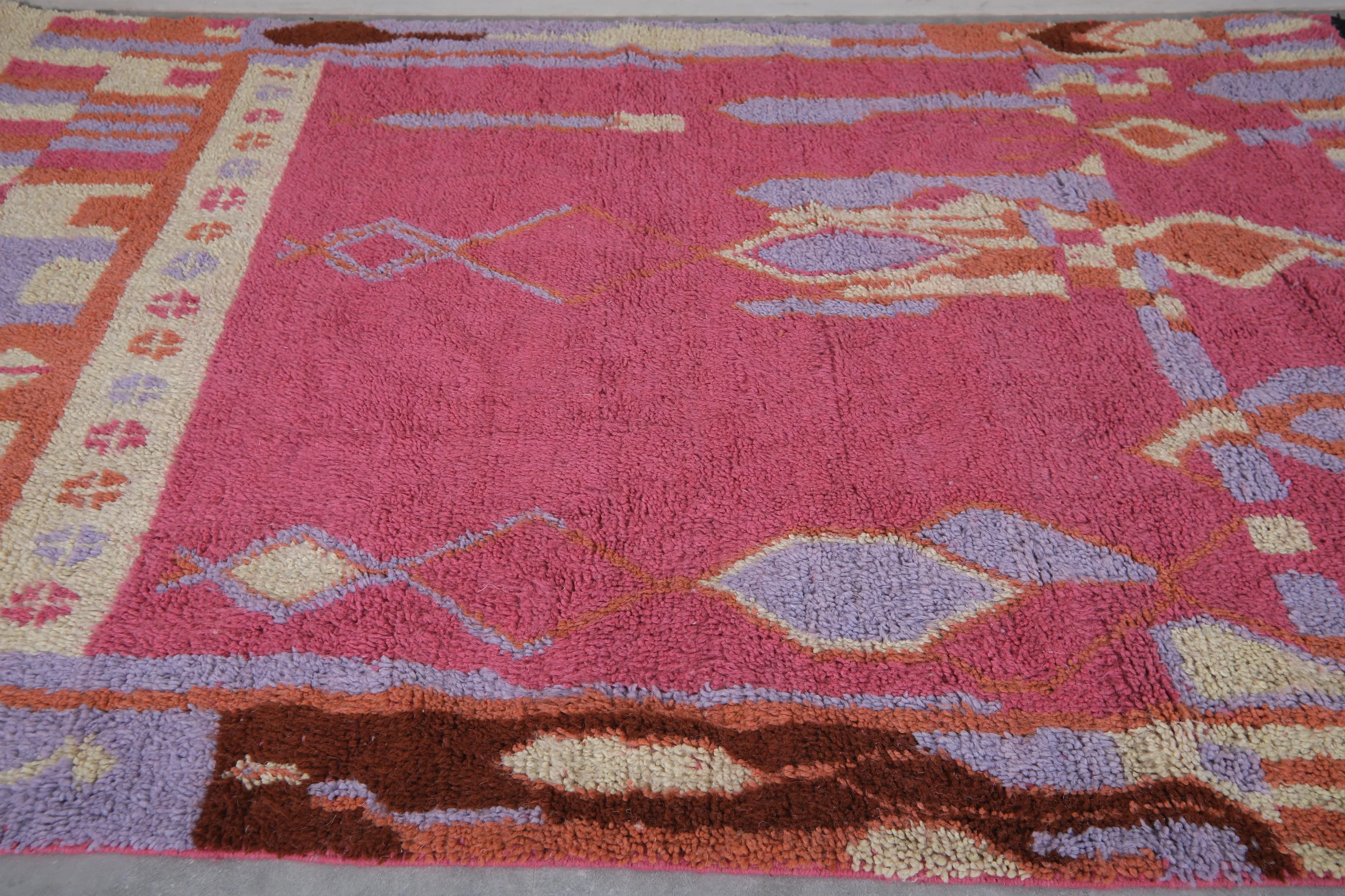 Custom Moroccan Berber rug - Authentic handmade Beni ourain rug