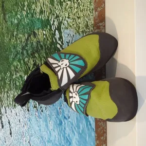 EVOLV-The Venga unisex kids shoe size US 13