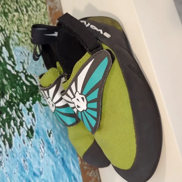 EVOLV-The Venga unisex kids shoe size US 13