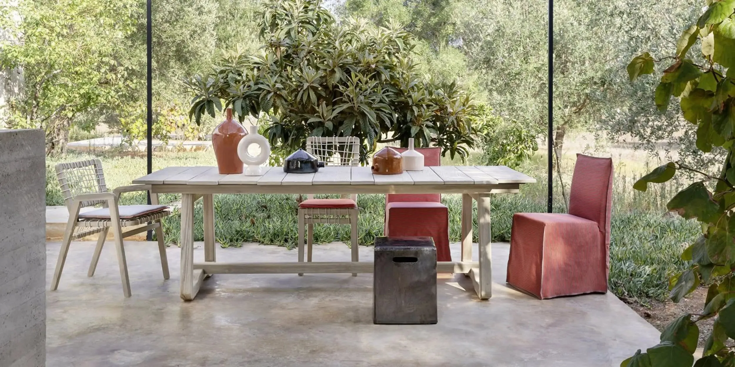 Ghost Out 23 - Outdoor Armchair