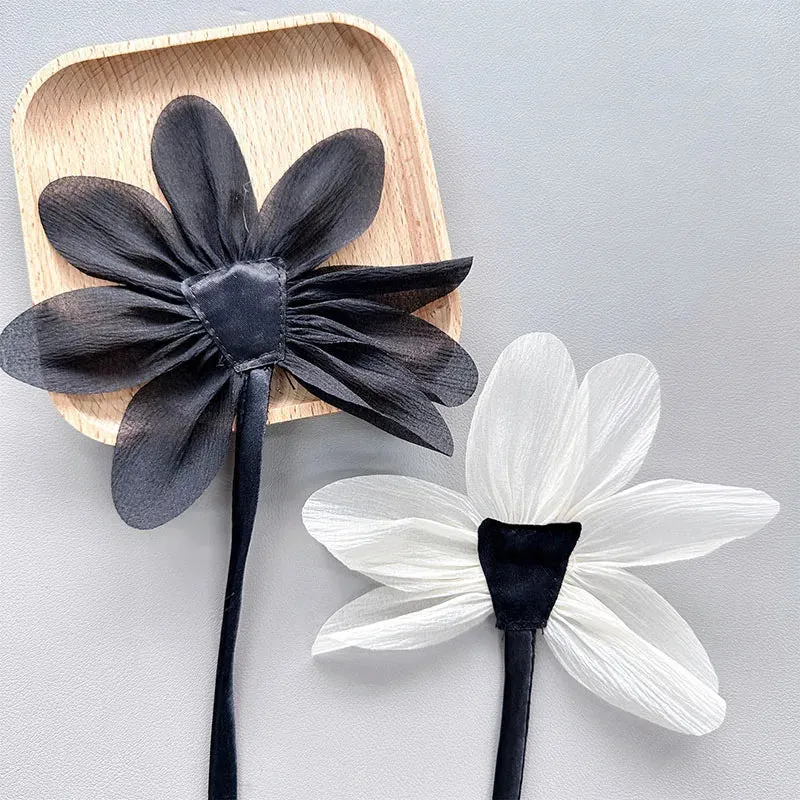 Handmade Lace Flower Brooch Set