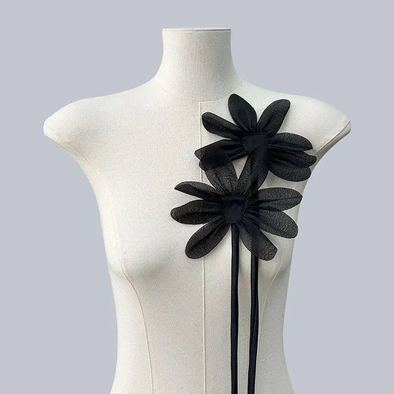 Handmade Lace Flower Brooch Set