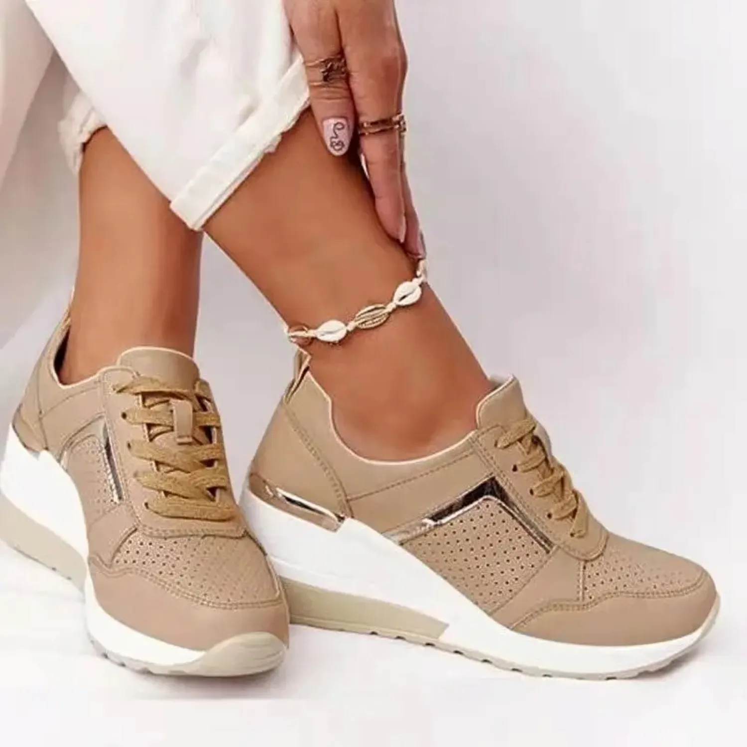 ISLA™ | LIGHTWEIGHT WEDGE SHOES