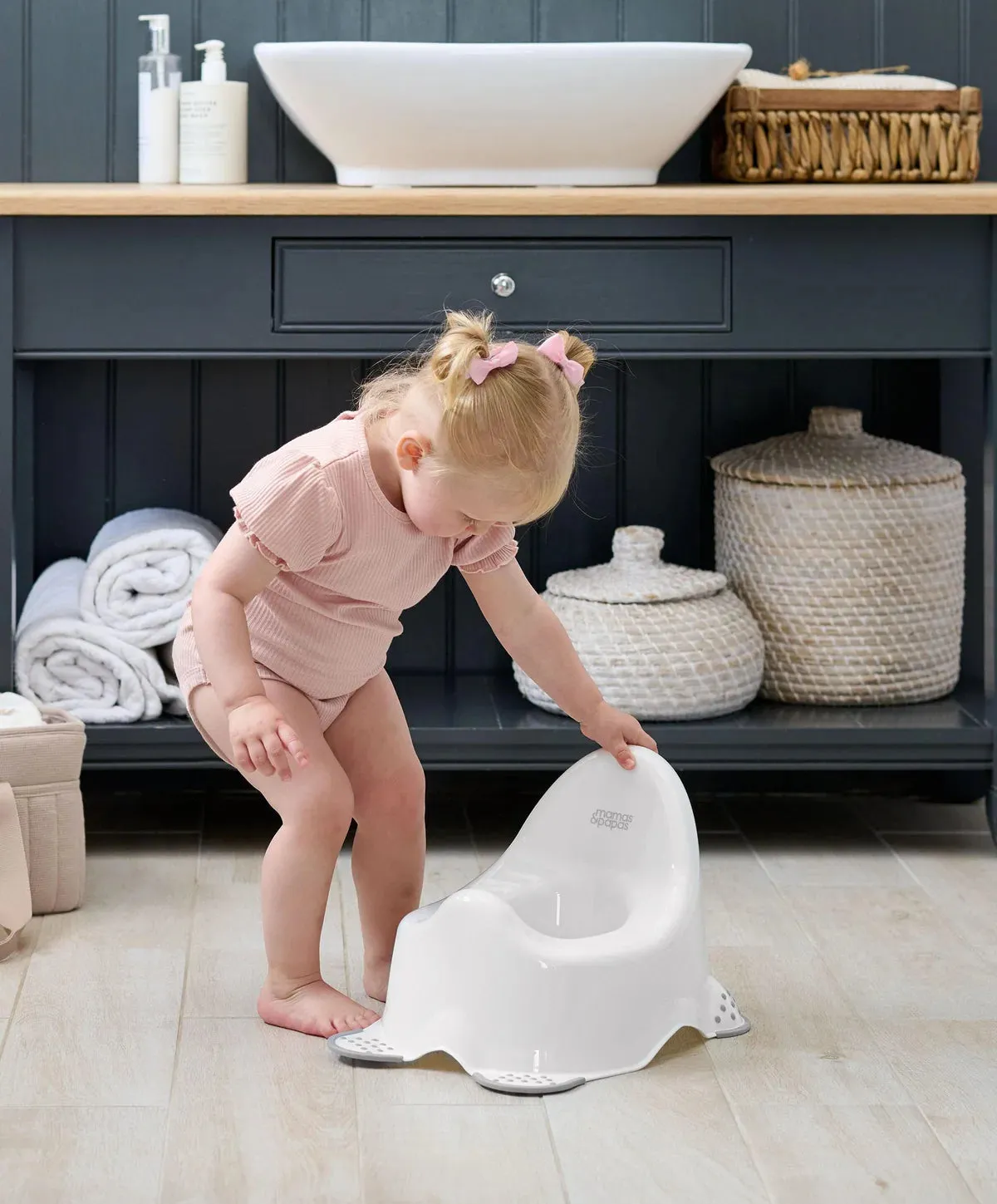 Mamas & Papas Anti Slip Potty –  Pebble Grey