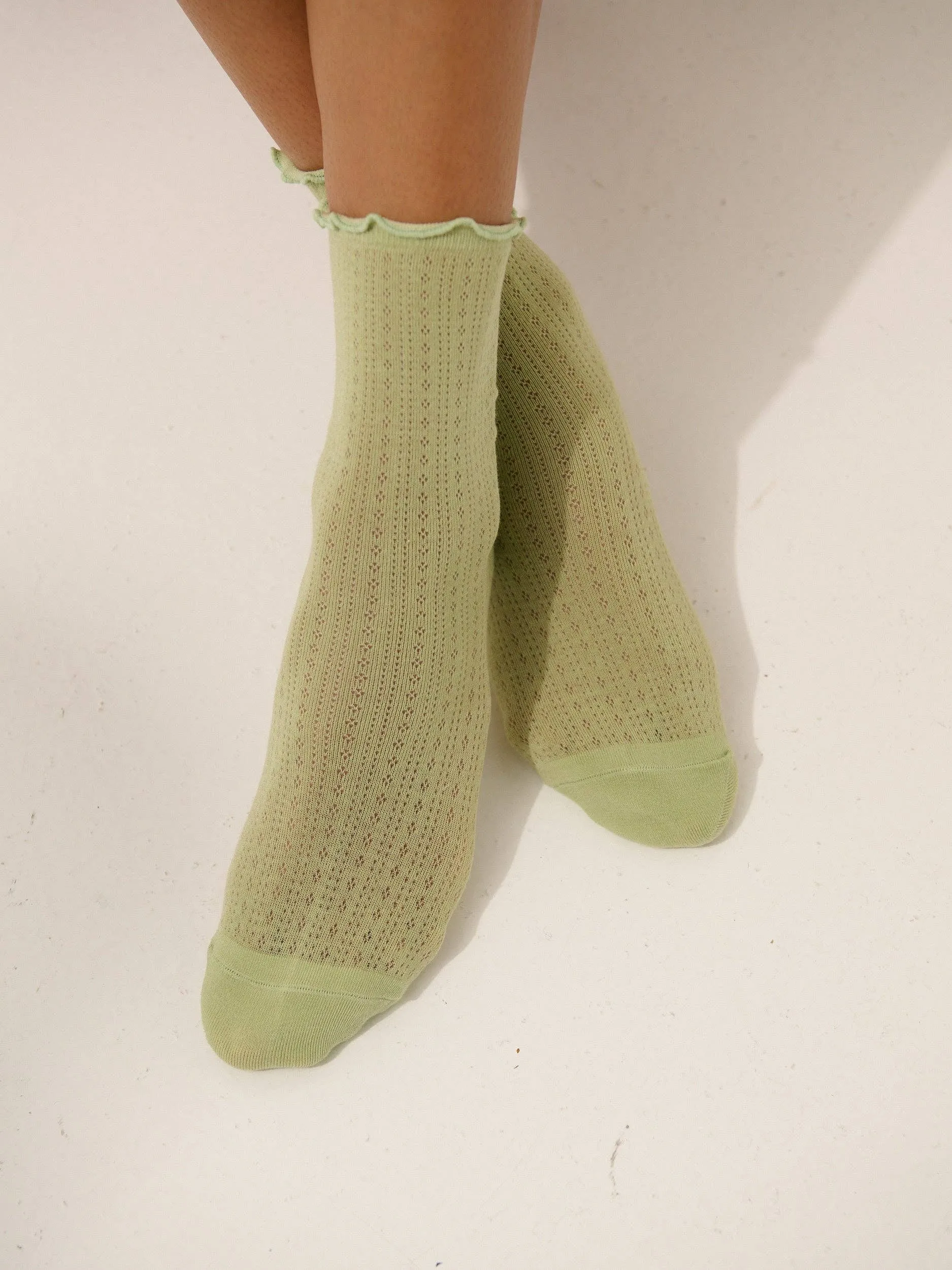 Marshmallow Frill Mesh Socks: Grey