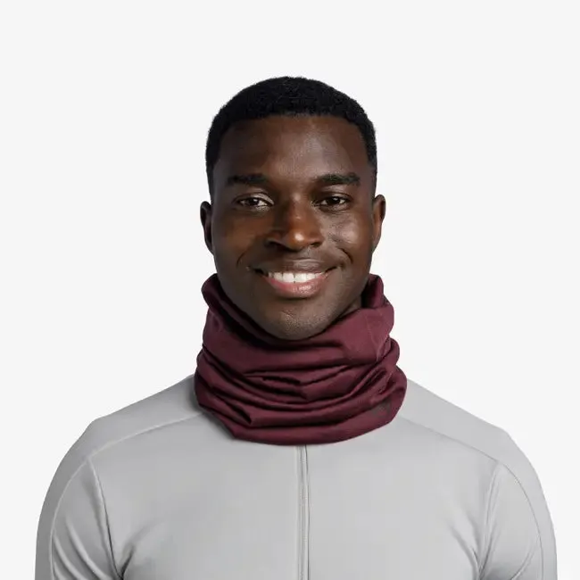 Merino Lightweight Neckwear - Solid Garnet