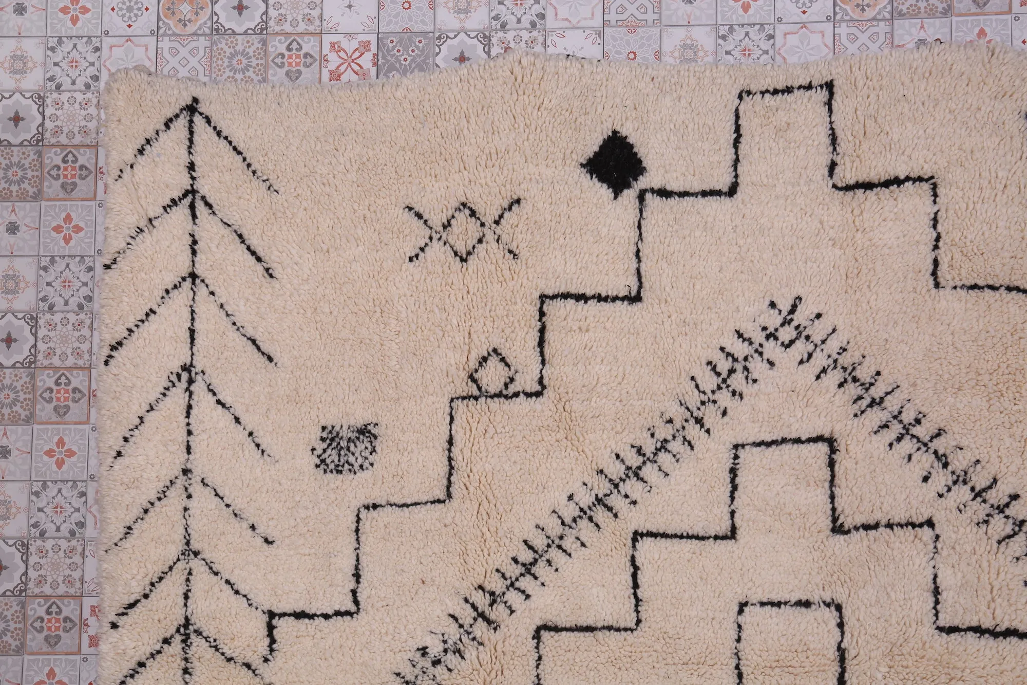 Moroccan atlantic rug - handmade custom carpet - Beni rug