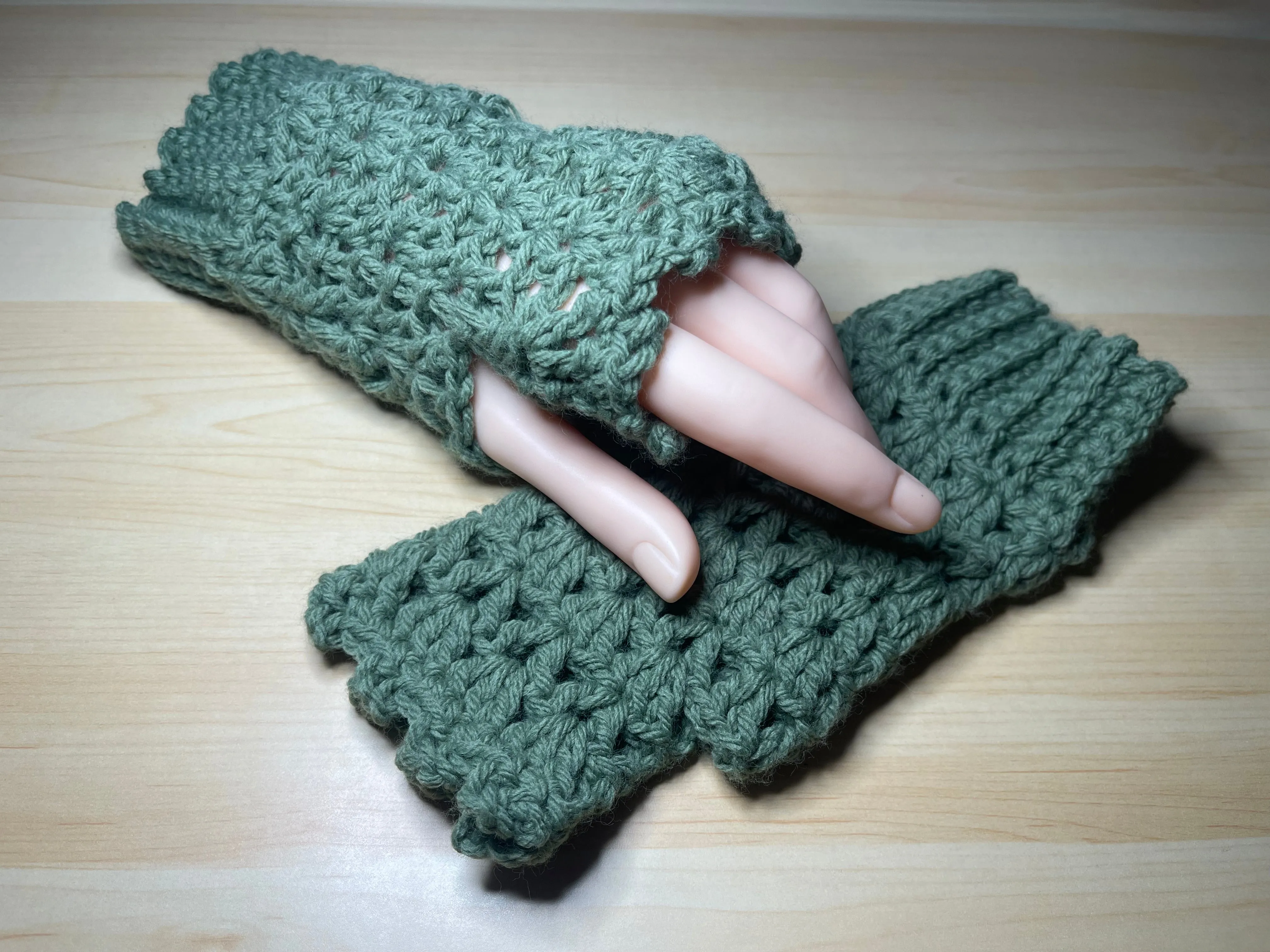 Moss Green Fingerless Gloves