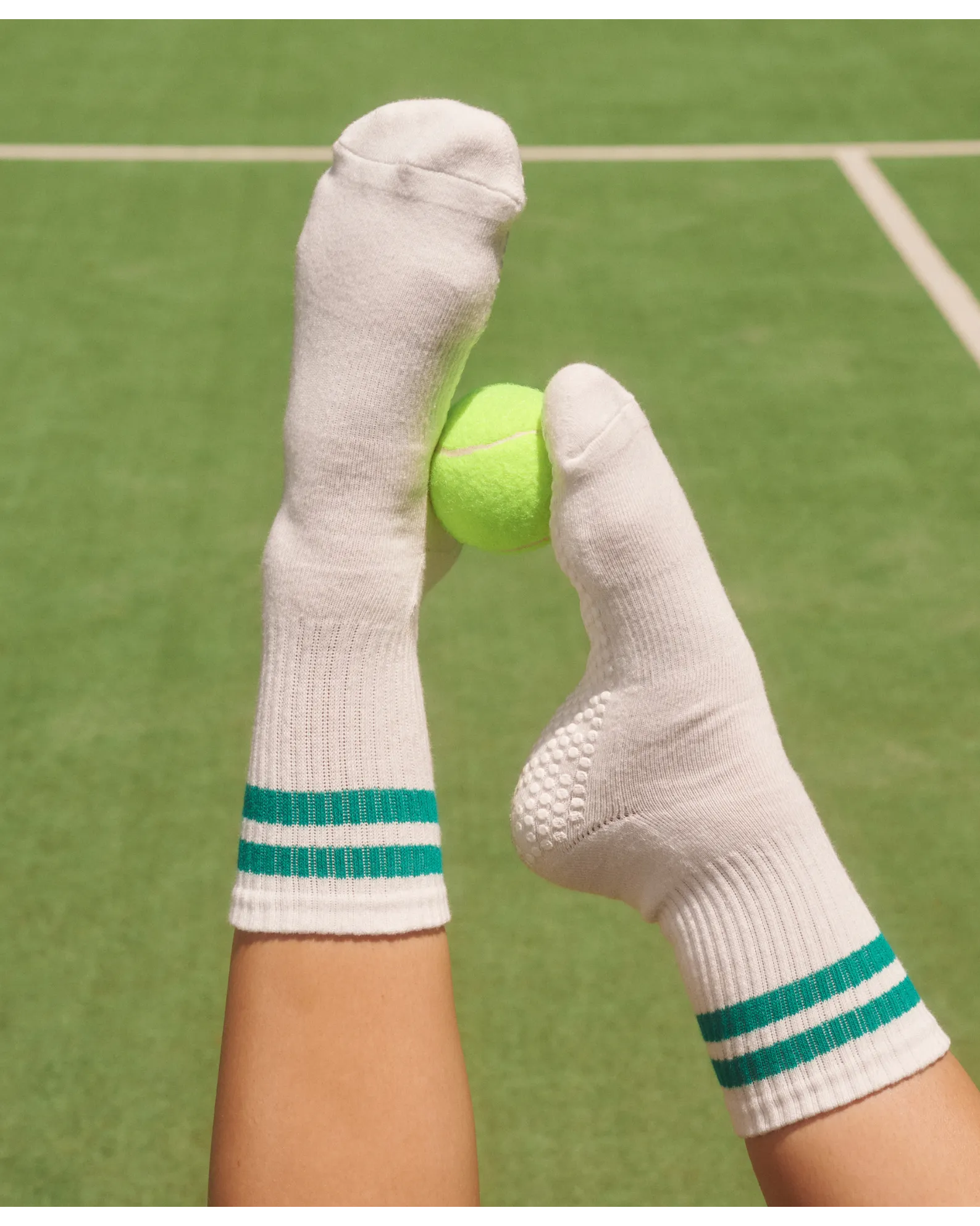 Move Active Crew Non Slip Grip Socks - Racquet Stripe