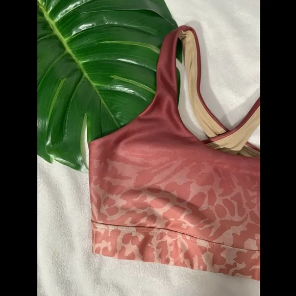 NEW Good American Ombré Cross Back‎ Sports Bra SZ 2