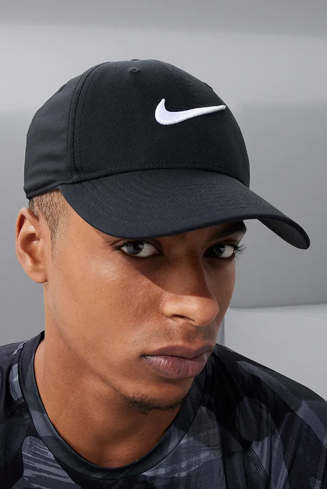 Nike Dri-FIT Club Structured Swoosh Cap