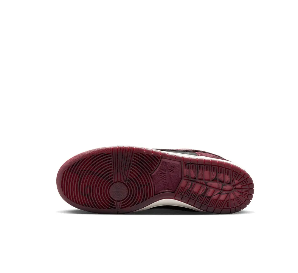 Nike SB Dunk Low Pro X Riot Skateshop QS