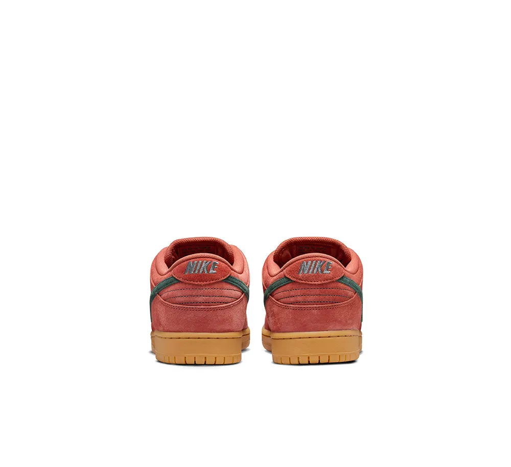 Nike SB Dunk Low Pro