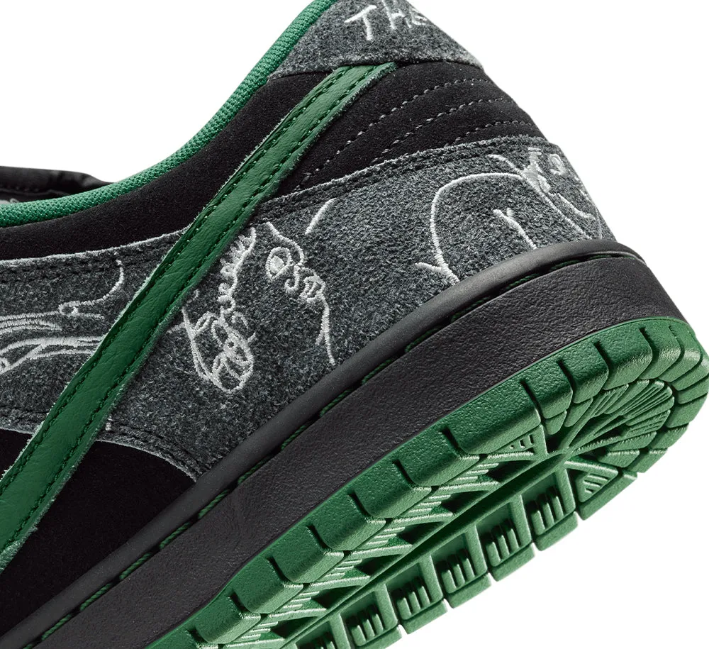 Nike SB Dunk Low QS